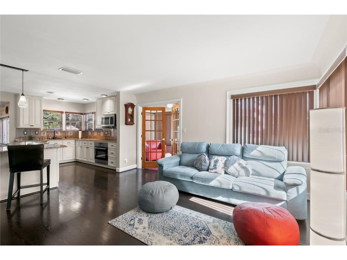 201 39th Street S Saint Petersburg FL 33711 TB8422095 image5