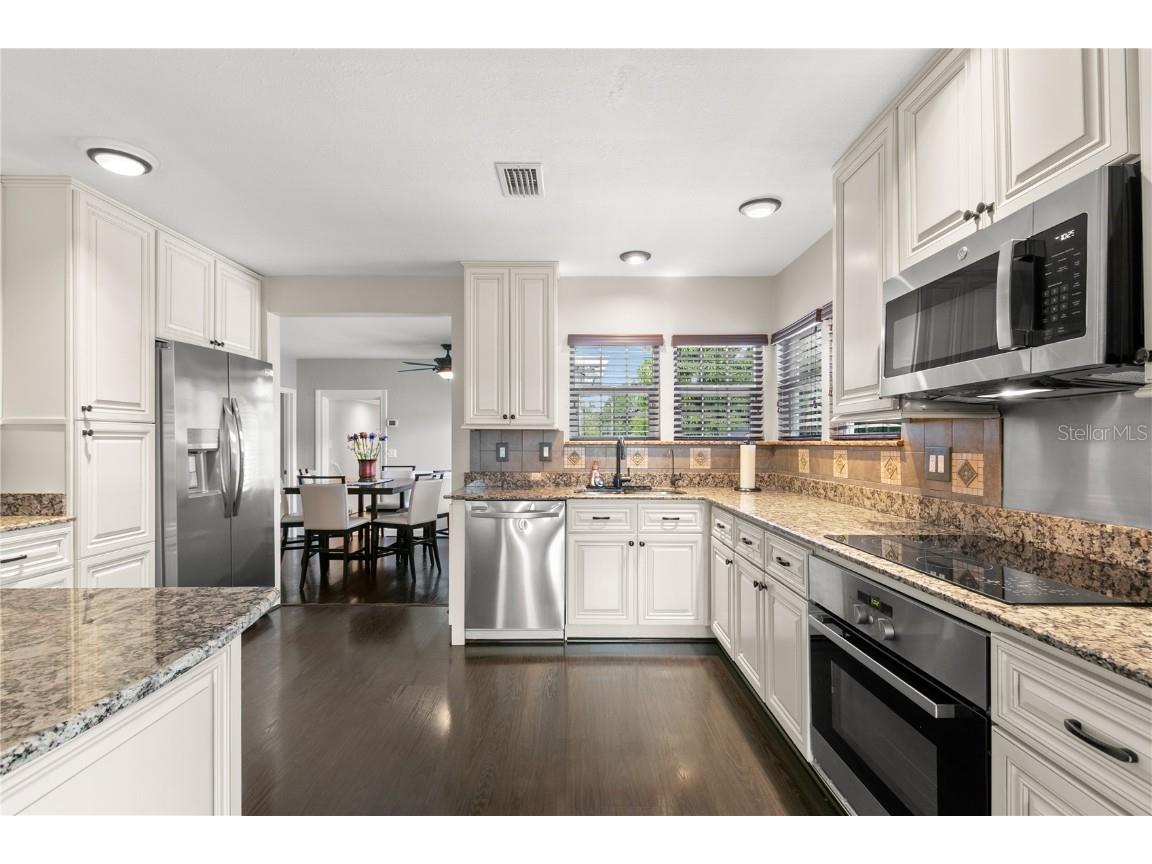 201 39th Street S Saint Petersburg FL 33711 TB8422095 image9