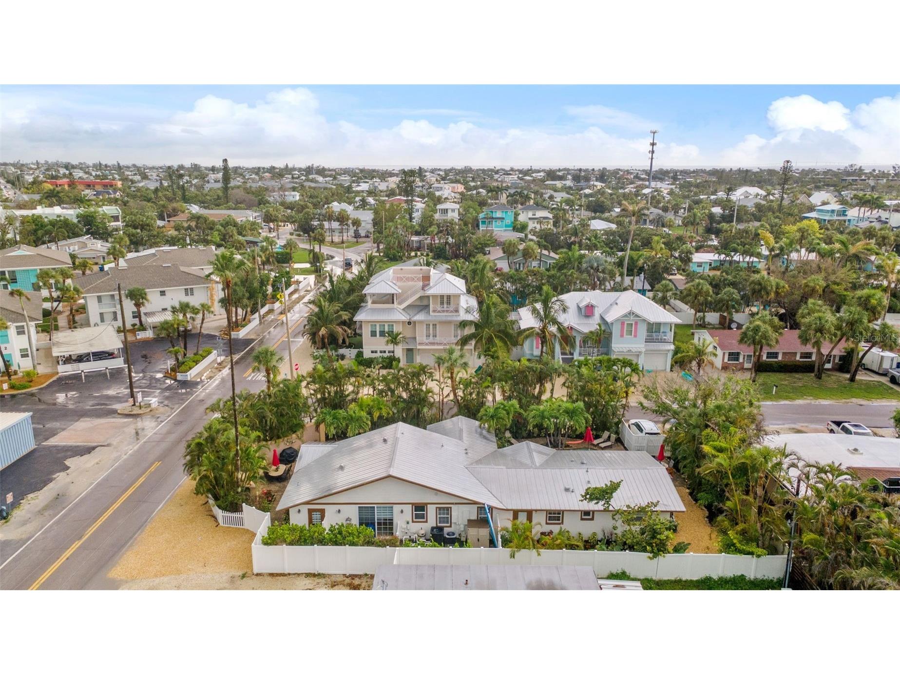 201 54th Street Holmes Beach FL 34217 TB8480803 image4