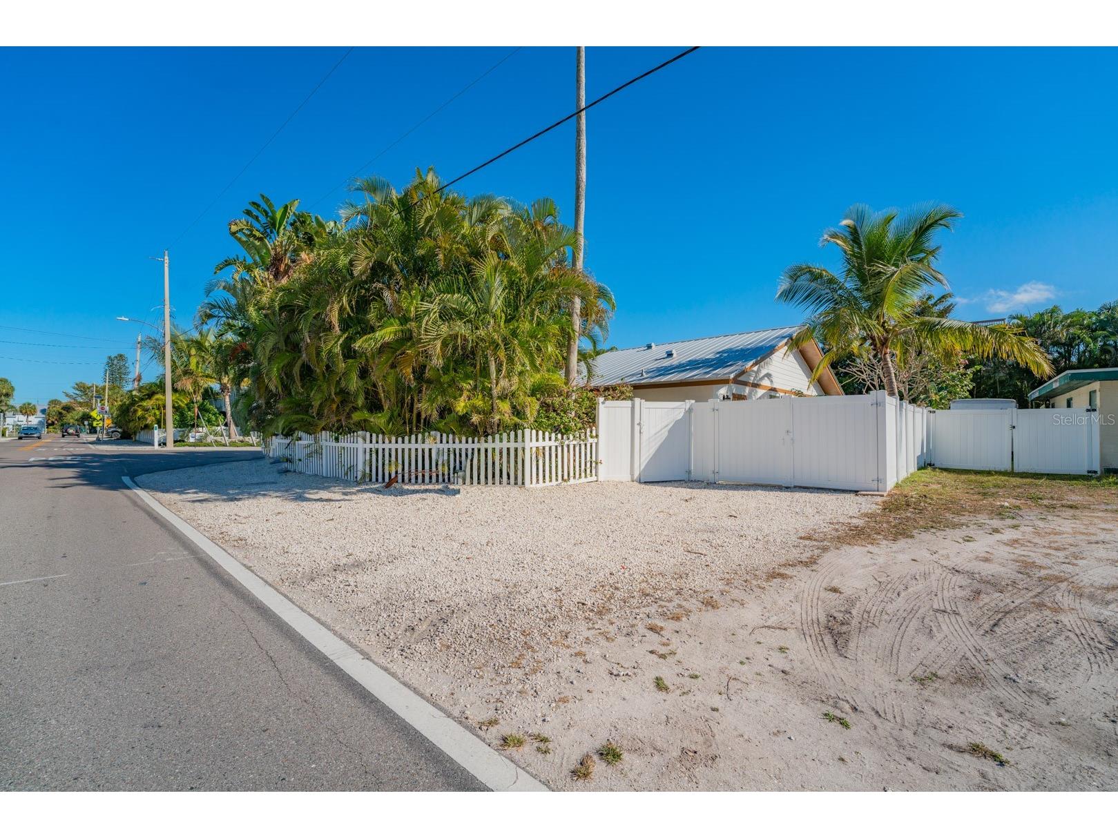 201 54th Street Holmes Beach FL 34217 TB8480803 image86