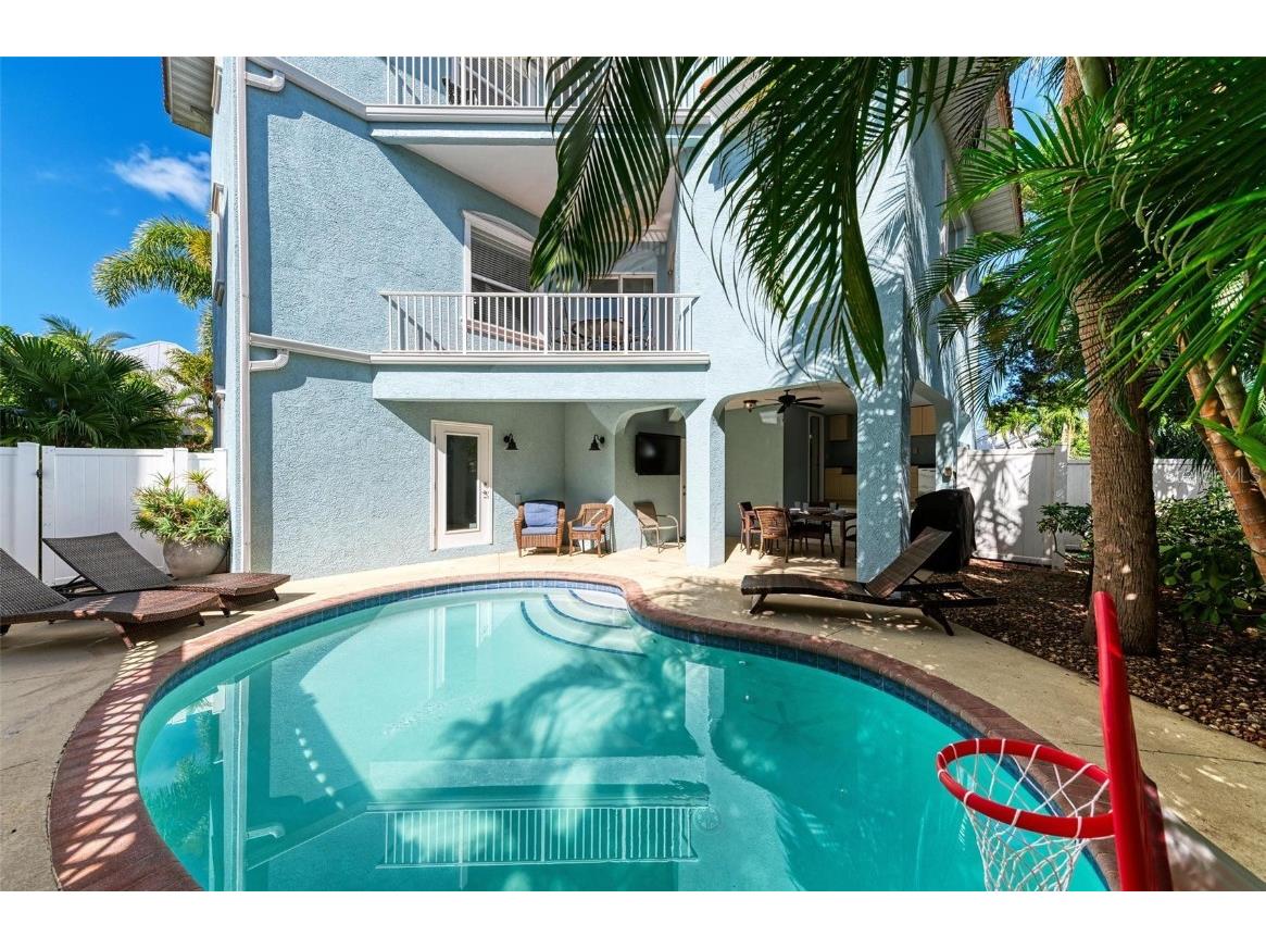 201 57th Street Holmes Beach FL 34217 A4673048 image2