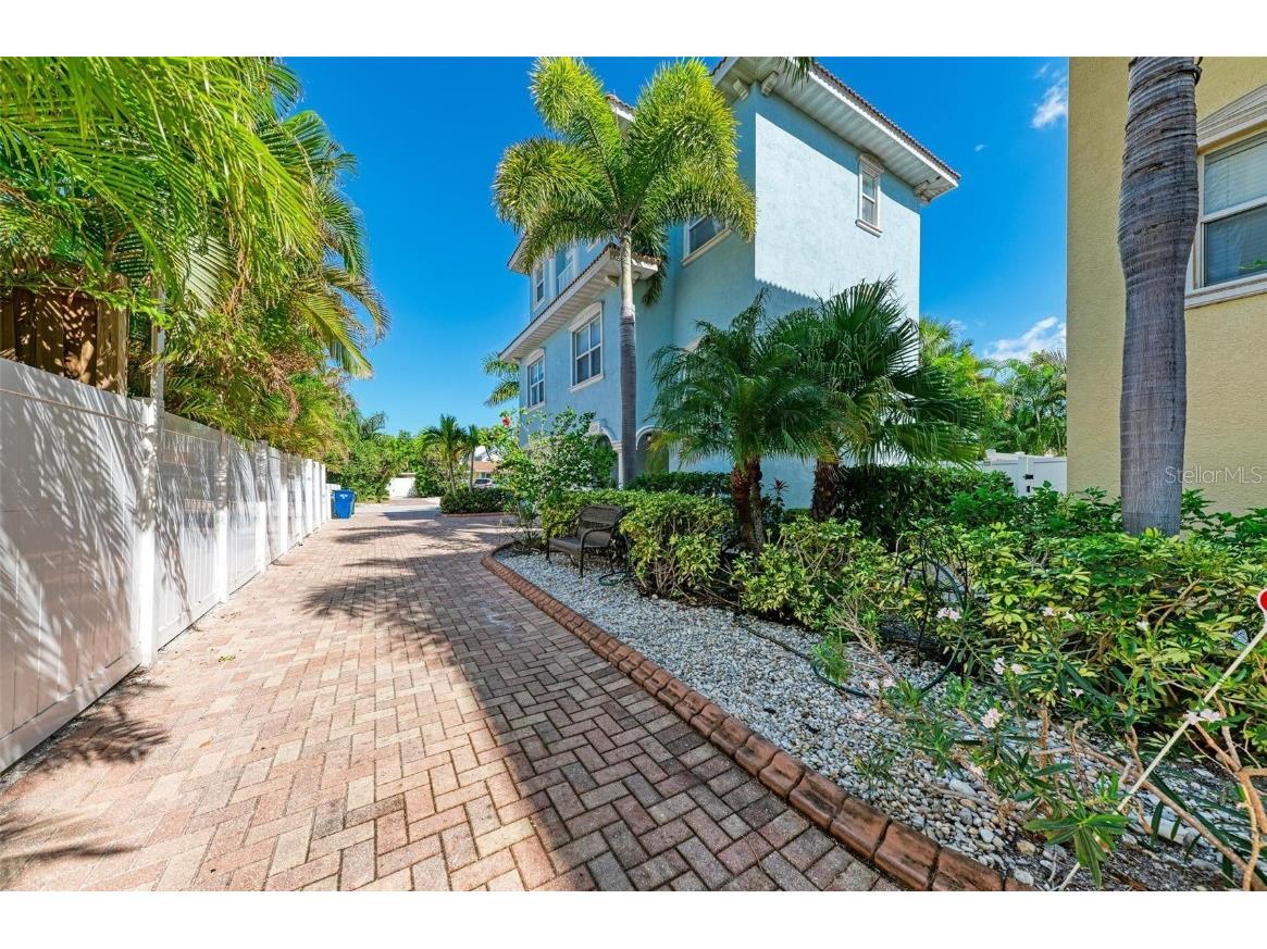 201 57th Street Holmes Beach FL 34217 A4673048 image42