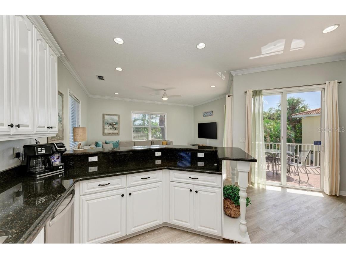 201 57th Street Holmes Beach FL 34217 A4673048 image8