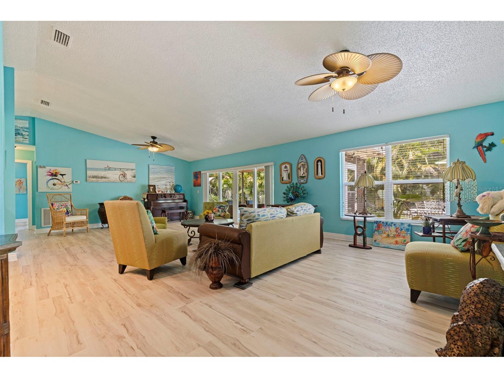 201 58th Avenue S Saint Petersburg FL 33705 TB8506374 image11