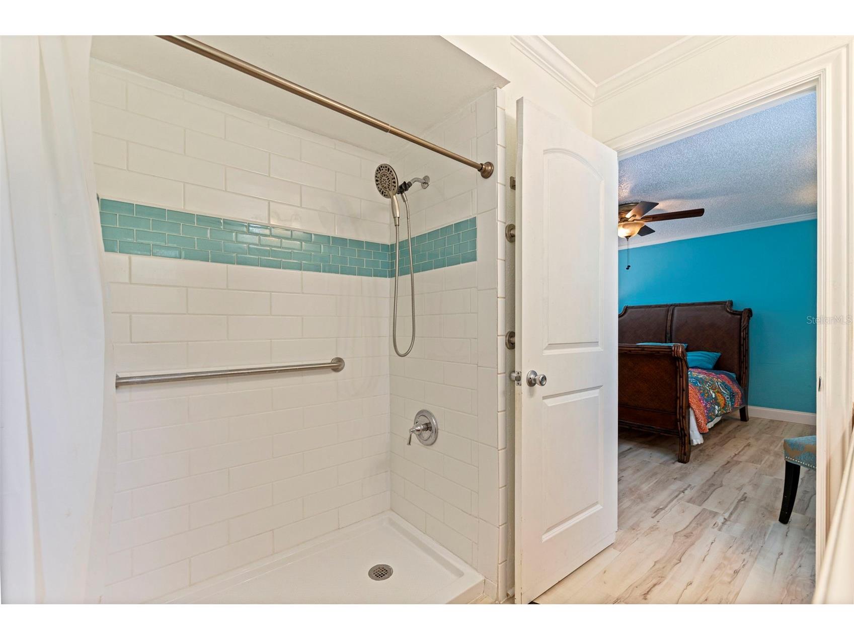 201 58th Avenue S Saint Petersburg FL 33705 TB8506374 image22