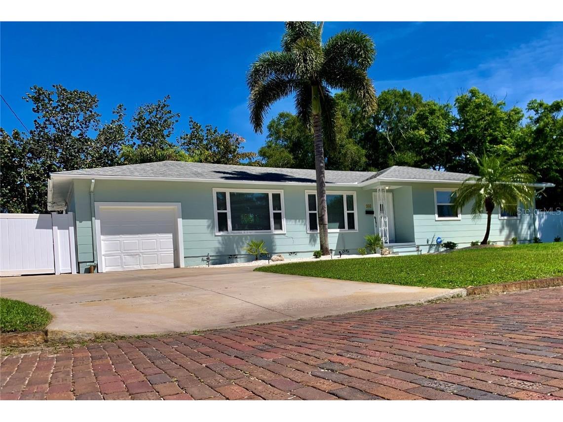201 61st Street N Saint Petersburg FL 33710 U8238739 image1