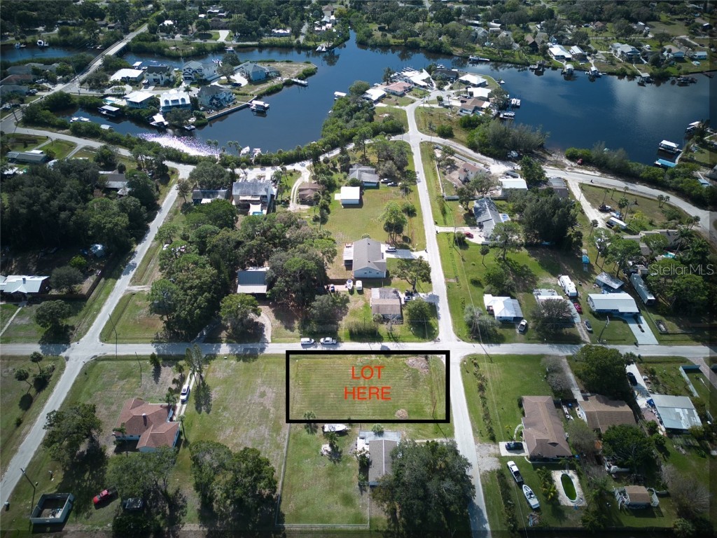 201 6th Street NW Ruskin FL 33570 S5095280 image1