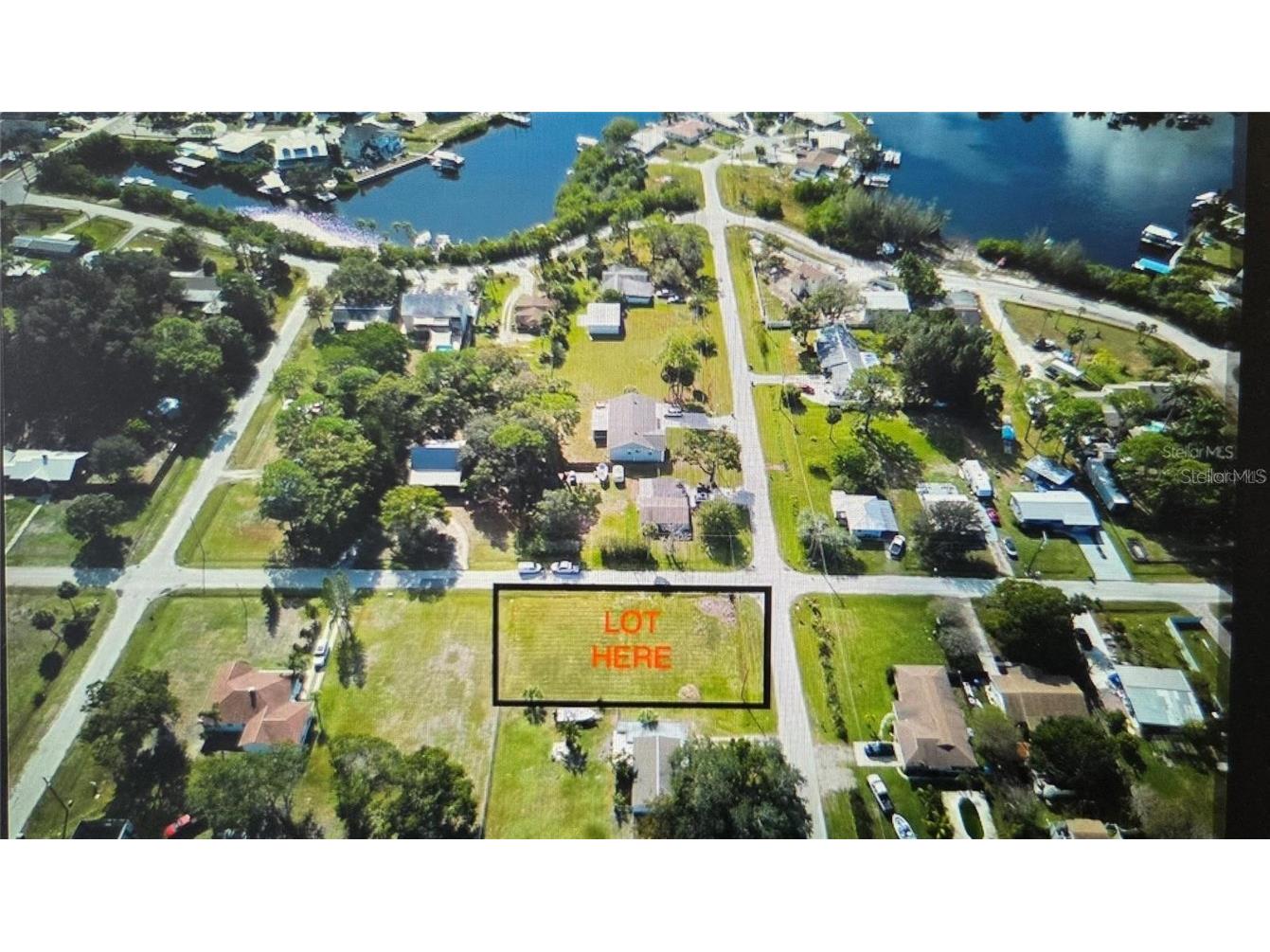 201 6th Street NW Ruskin FL 33570 TB8439623 image1