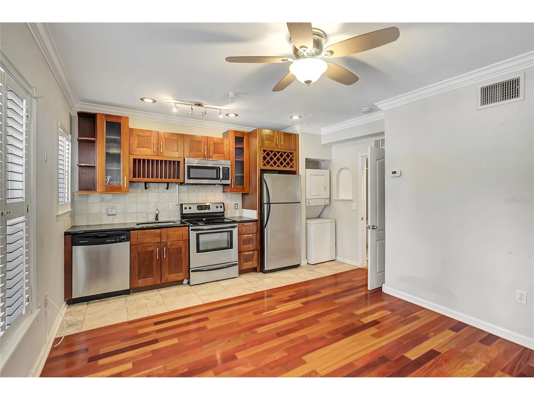 201 6th Street S #102 Saint Petersburg FL 33701 TB8517191 image12
