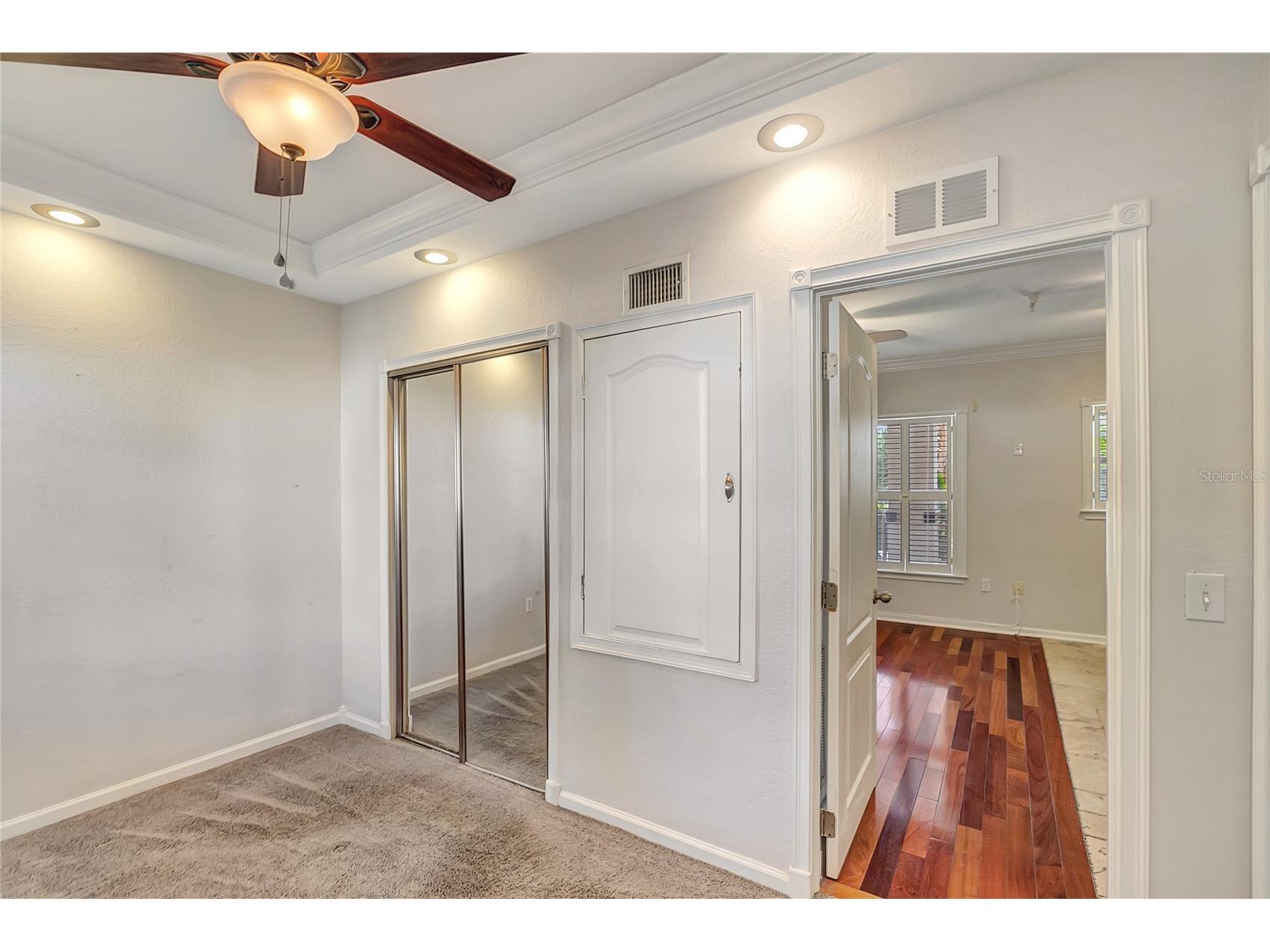 201 6th Street S #102 Saint Petersburg FL 33701 TB8517191 image18
