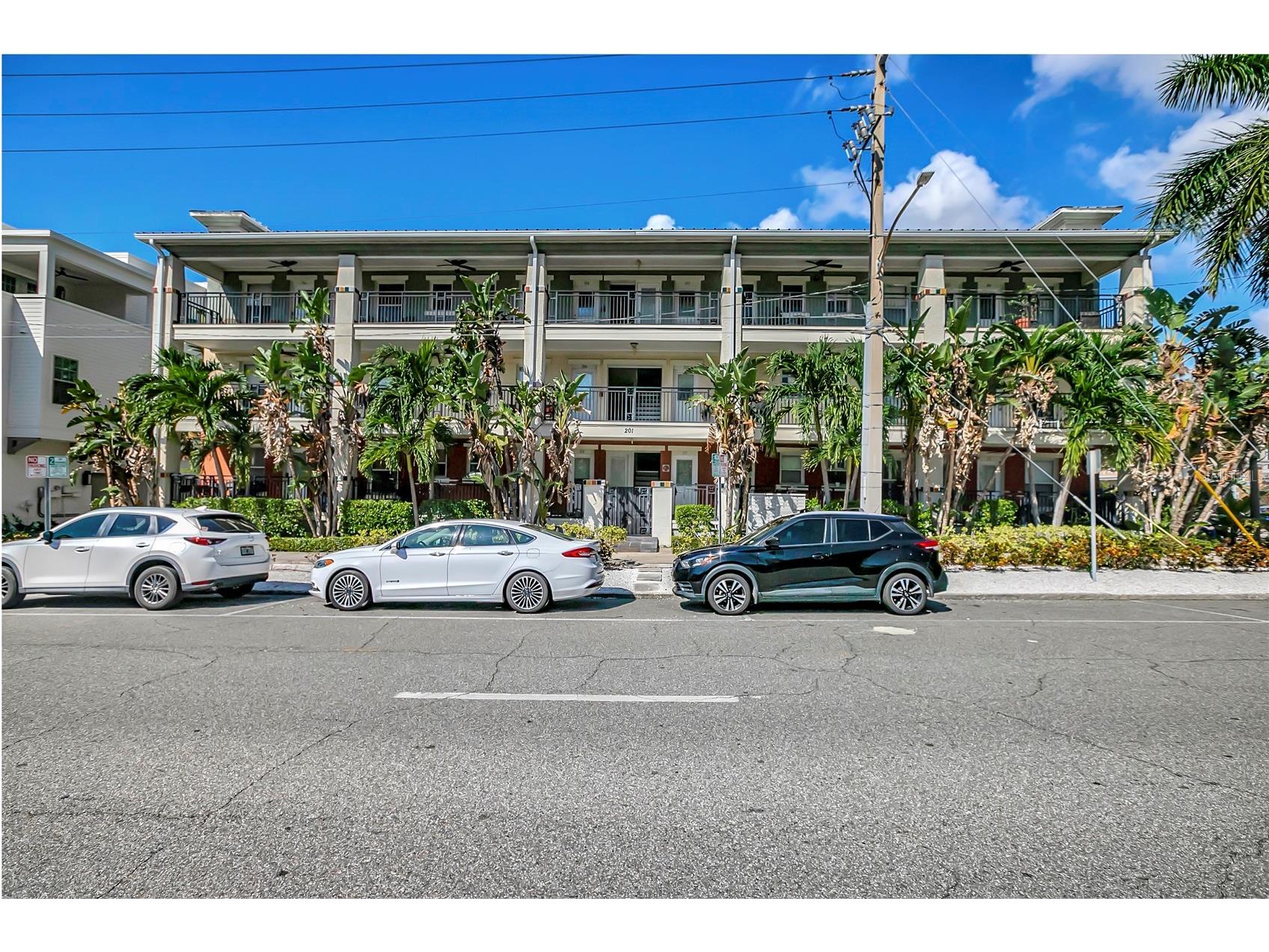 201 6th Street S #102 Saint Petersburg FL 33701 TB8517191 image2