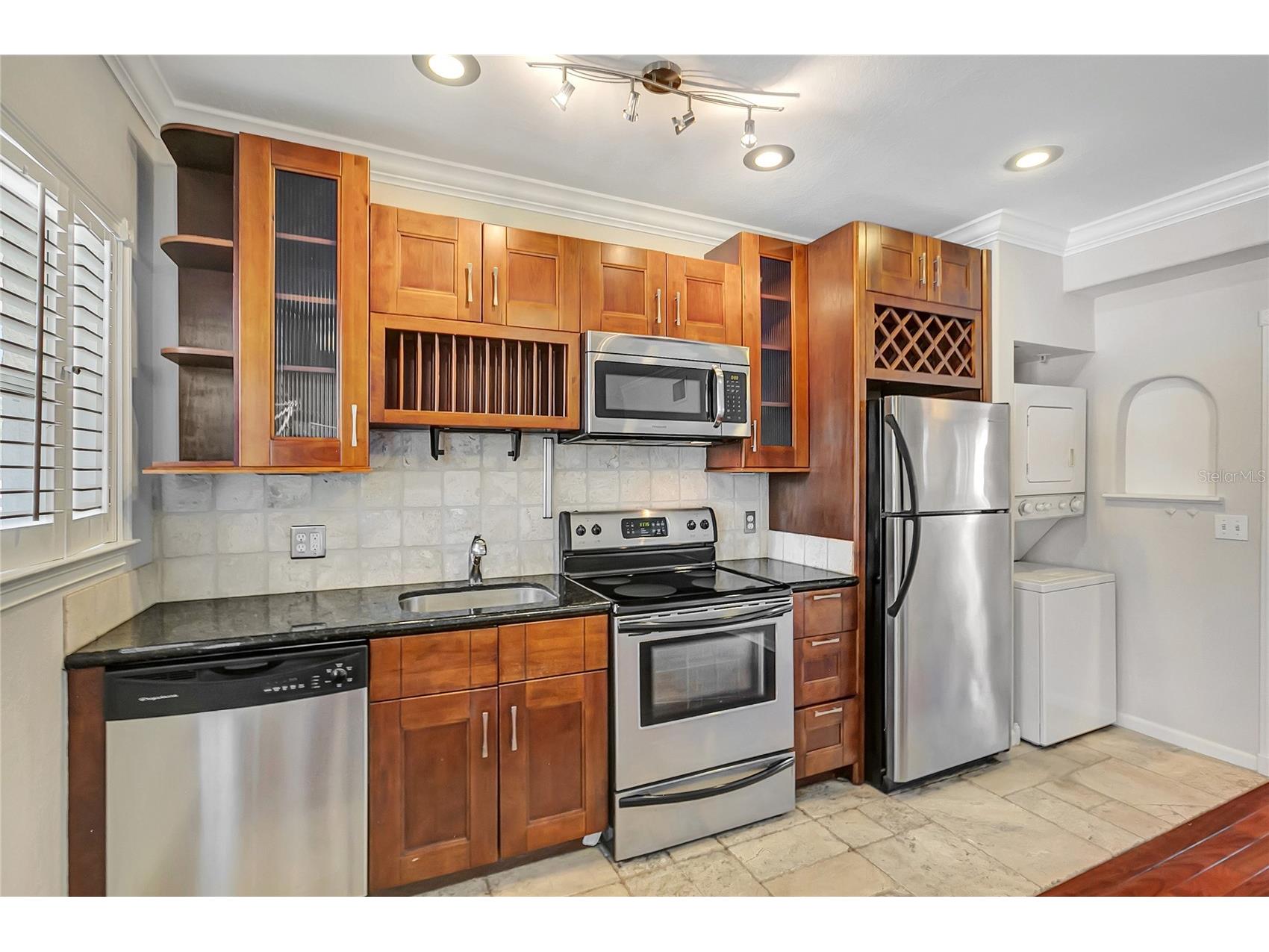 201 6th Street S #102 Saint Petersburg FL 33701 TB8517191 image3