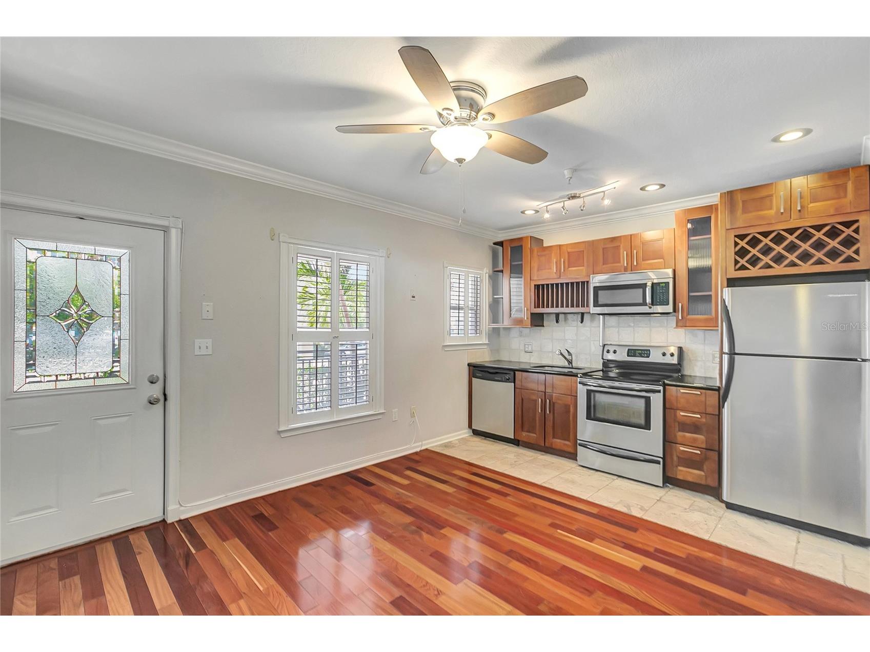 201 6th Street S #102 Saint Petersburg FL 33701 TB8517191 image4