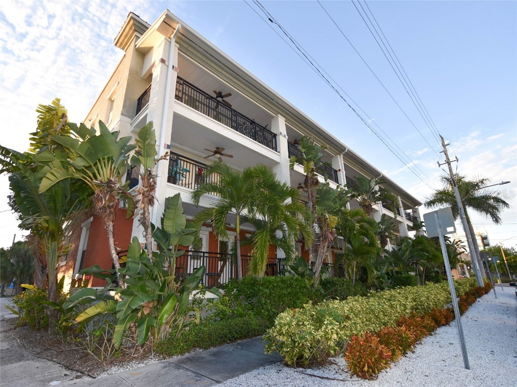 201 6th Street S #203 Saint Petersburg FL 33701 U8204615 image1