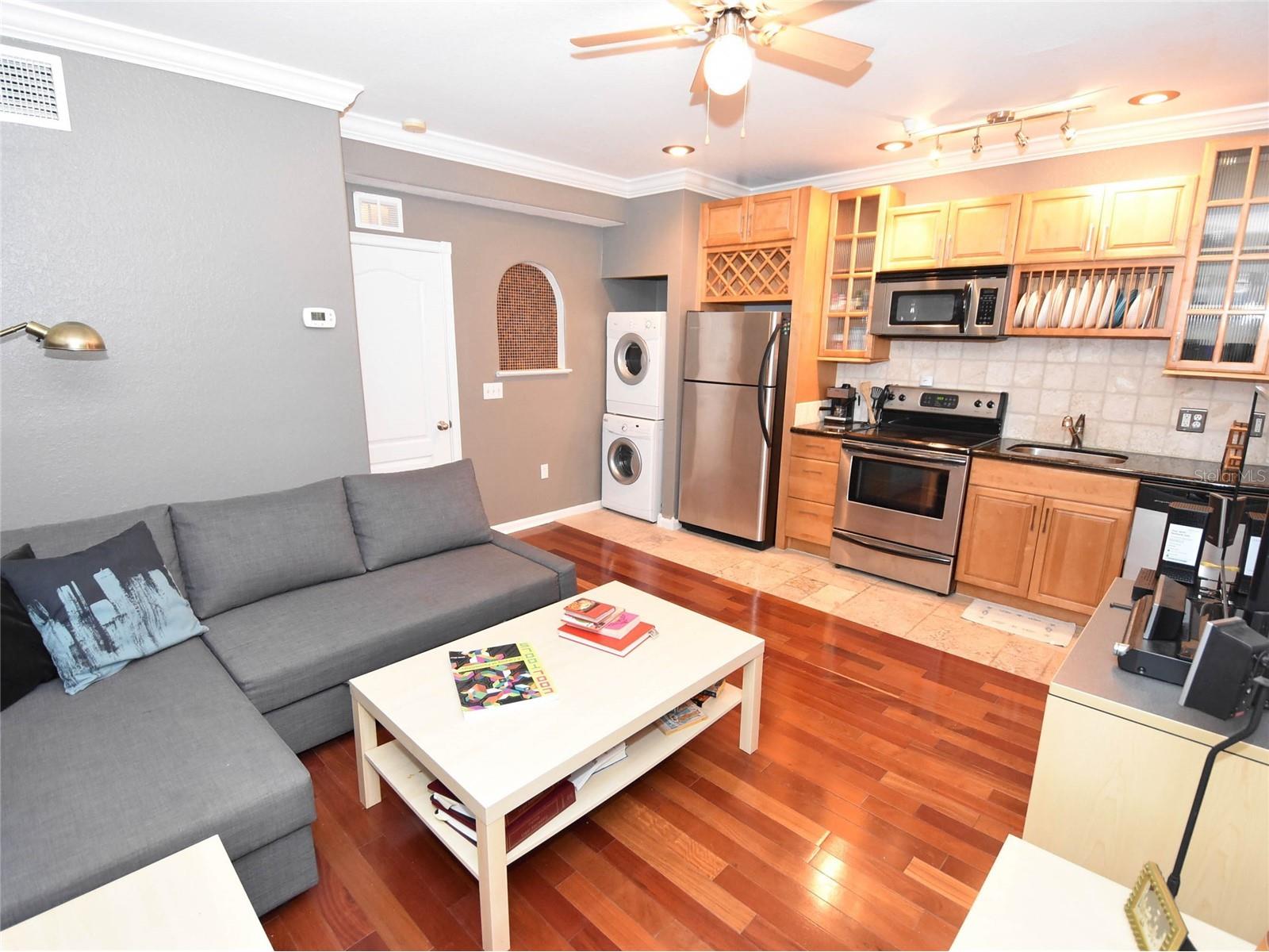 201 6th Street S #203 Saint Petersburg FL 33701 TB8502001 image2
