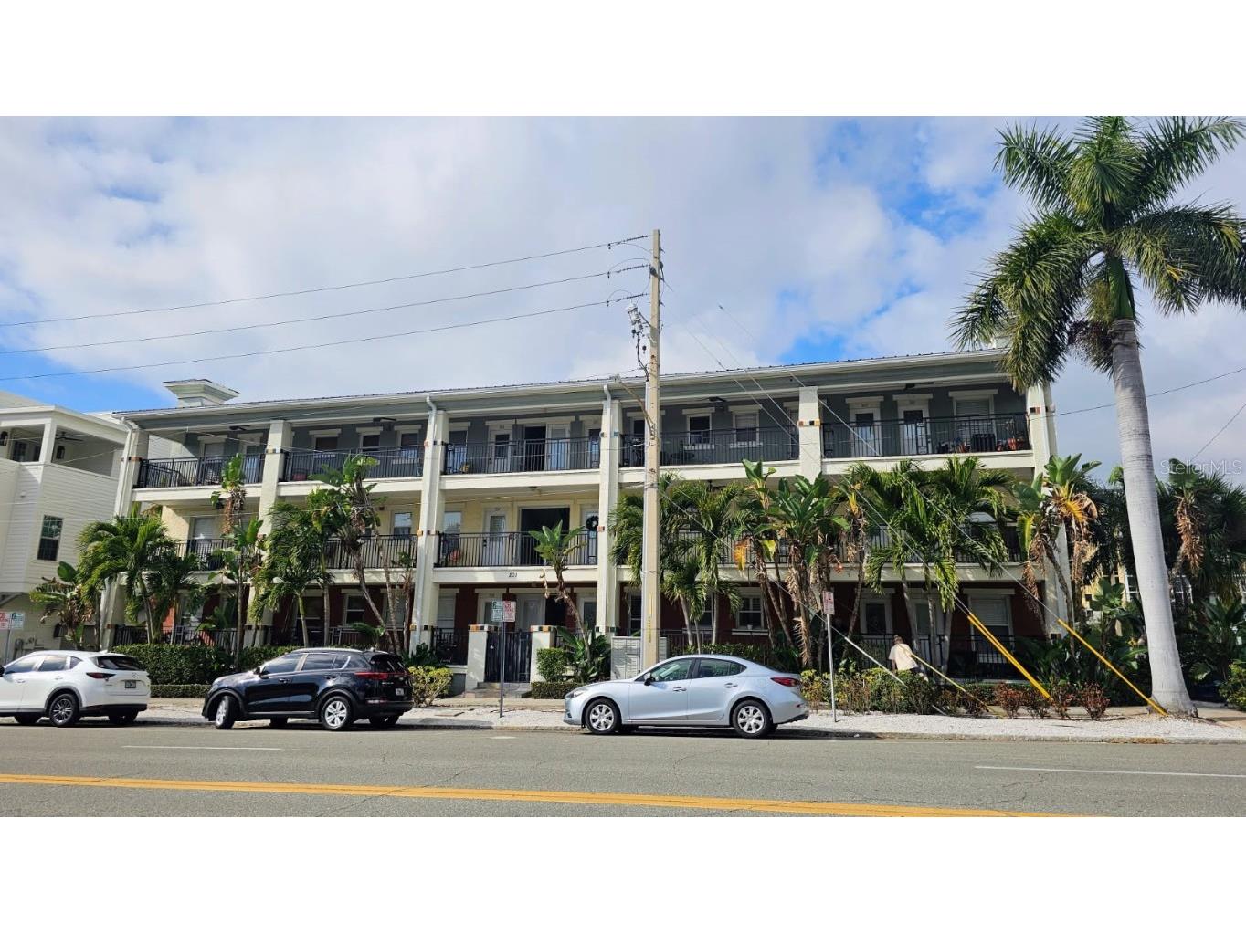 201 6th Street S #304 Saint Petersburg FL 33701 J996713 image1