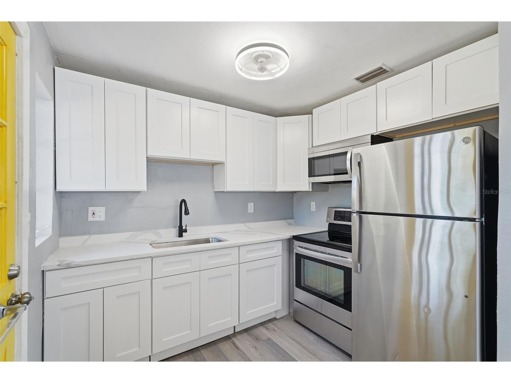 201 83rd Avenue N Saint Petersburg FL 33702 TB8459391 image13
