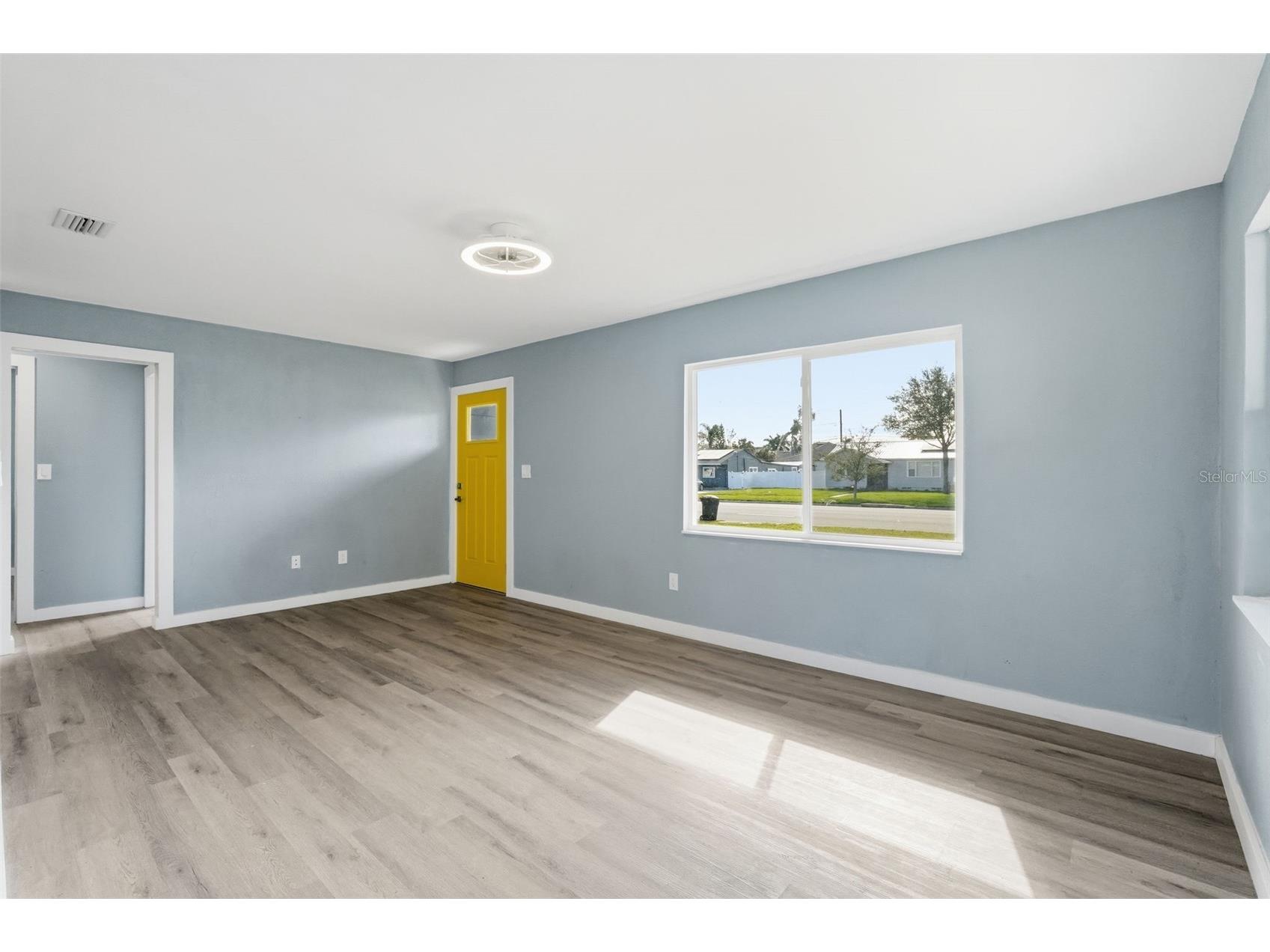 201 83rd Avenue N Saint Petersburg FL 33702 TB8459391 image17