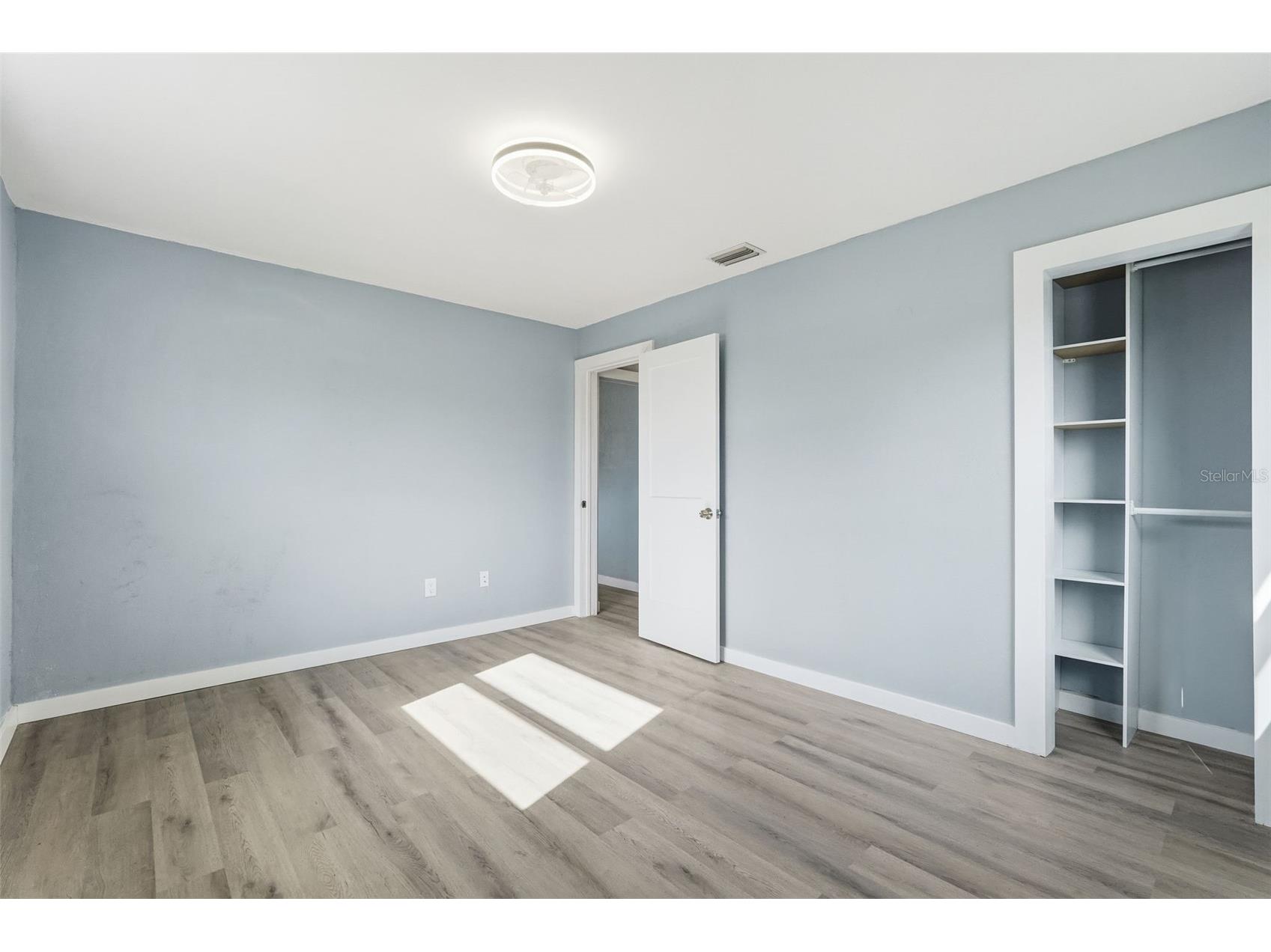 201 83rd Avenue N Saint Petersburg FL 33702 TB8459391 image18