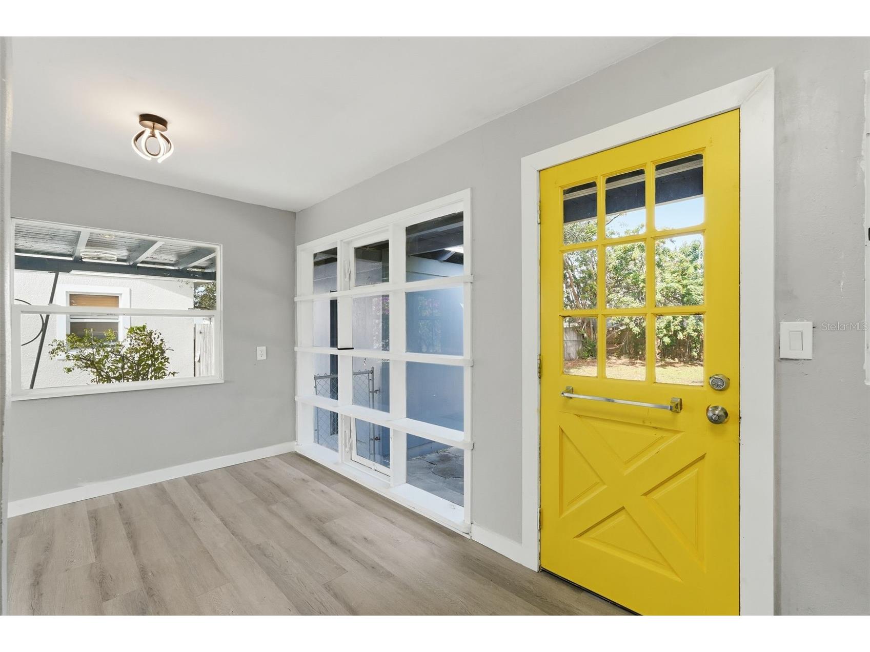 201 83rd Avenue N Saint Petersburg FL 33702 TB8459391 image21