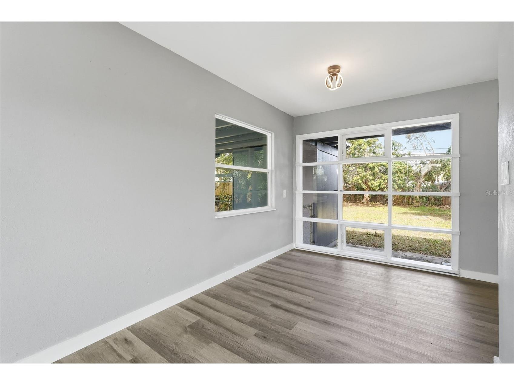201 83rd Avenue N Saint Petersburg FL 33702 TB8459391 image25