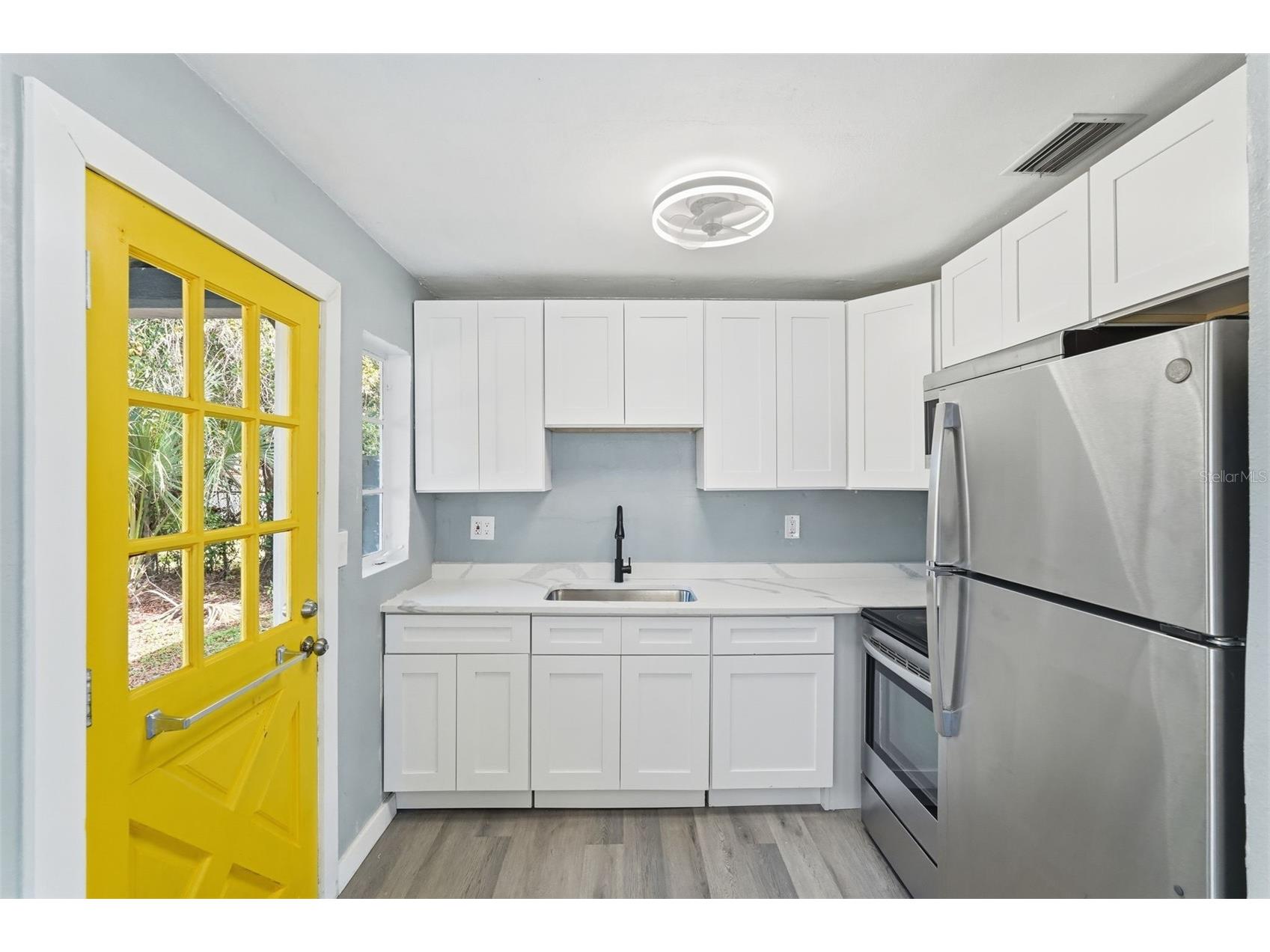 201 83rd Avenue N Saint Petersburg FL 33702 TB8459391 image5