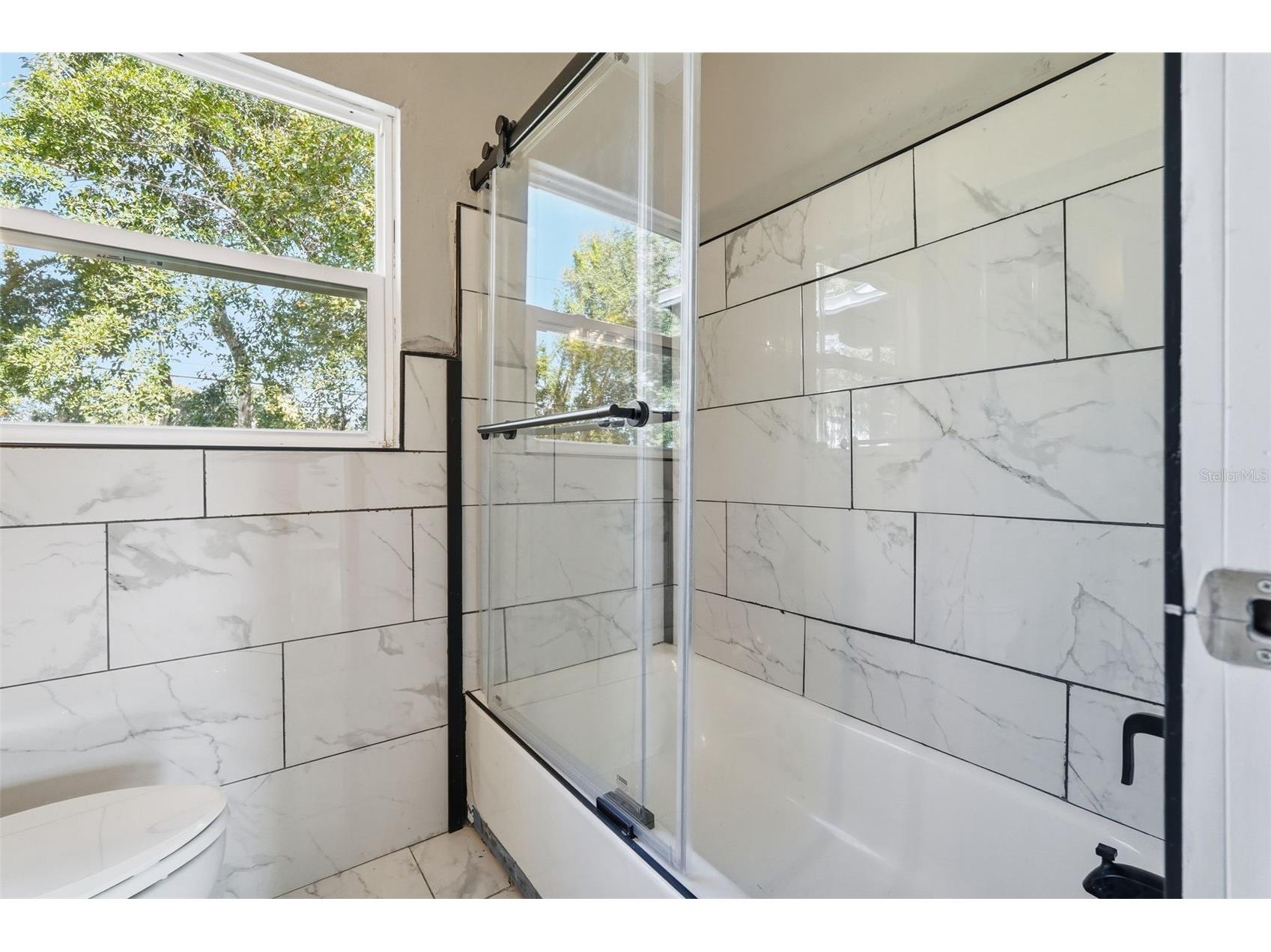 201 83rd Avenue N Saint Petersburg FL 33702 TB8459391 image9