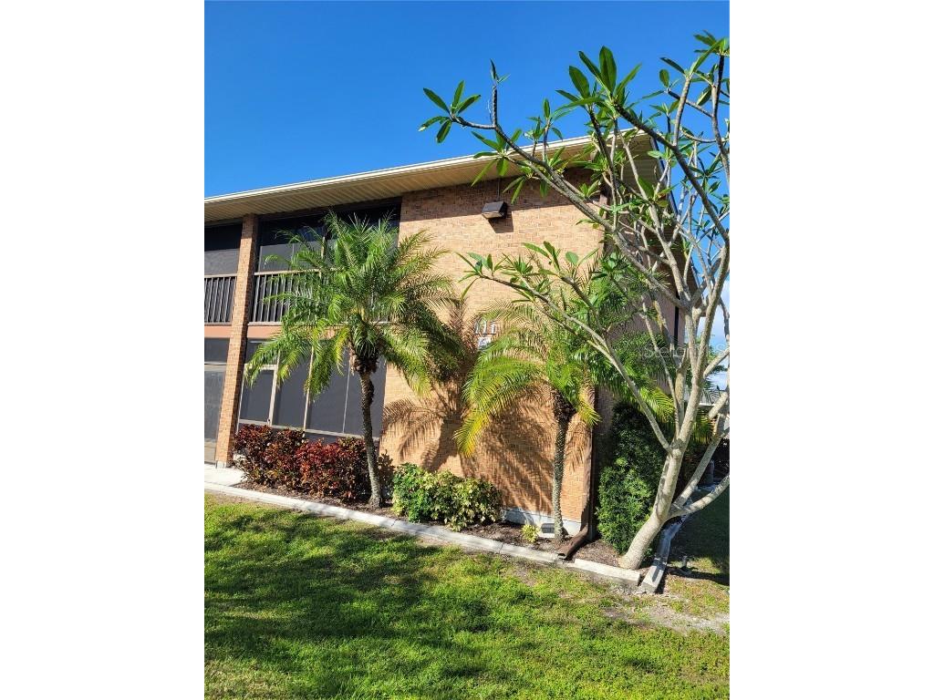 201 Airport Avenue W #201 Venice FL 34285 N6124150 image1