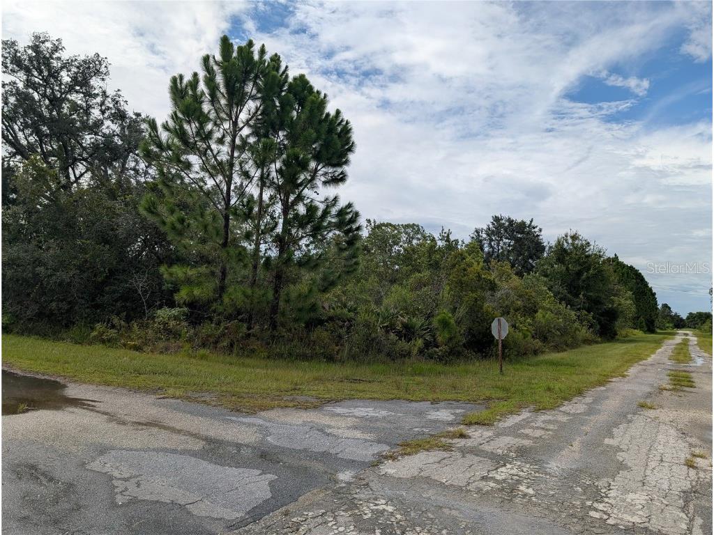 201 Alba Drive Indian Lake Estates FL 33855 - WALK-IN-WATER TB8415311 image1