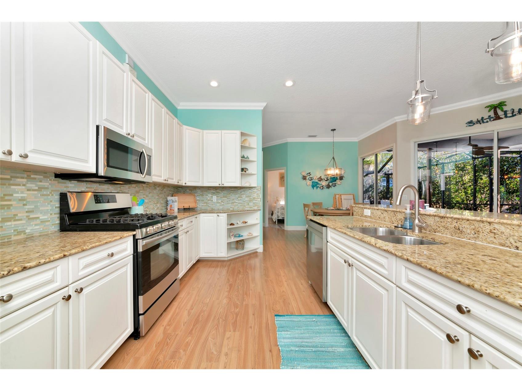 201 Americas Cup Boulevard Bradenton FL 34208 A4677369 image2