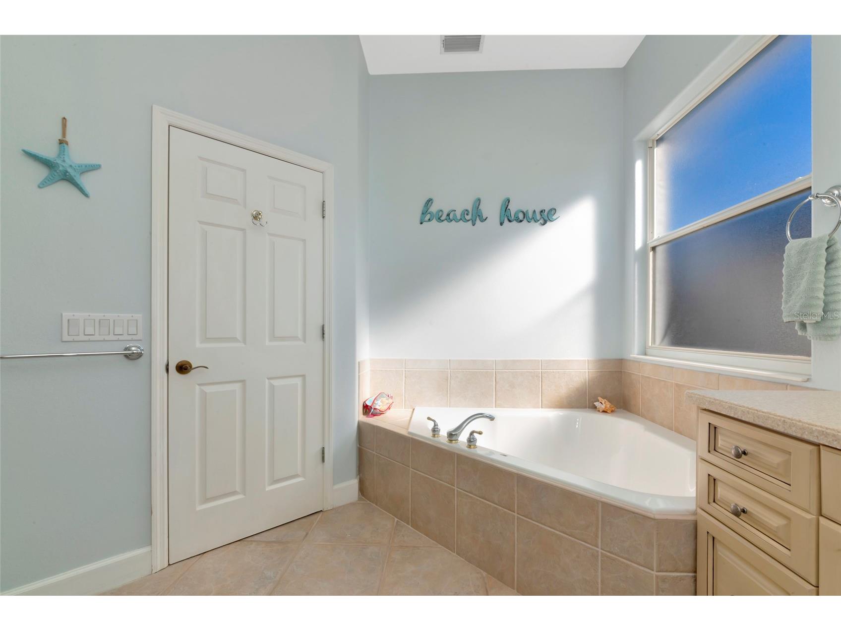 201 Americas Cup Boulevard Bradenton FL 34208 A4677369 image22