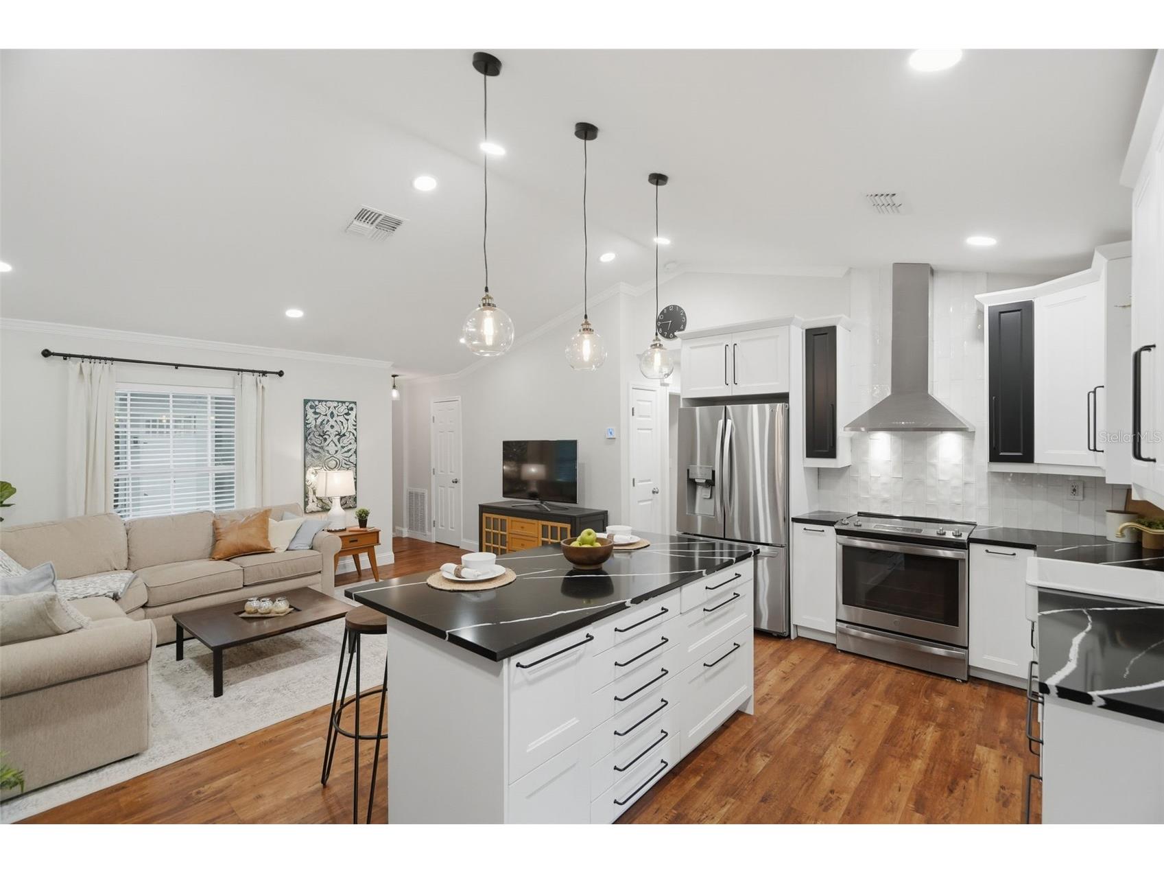 201 Arbor Glen Drive Palm Harbor FL 34683 TB8527744 image2