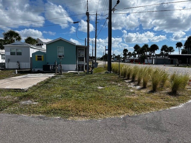 201 Bayo Street Englewood FL 34223 D6144431 image1