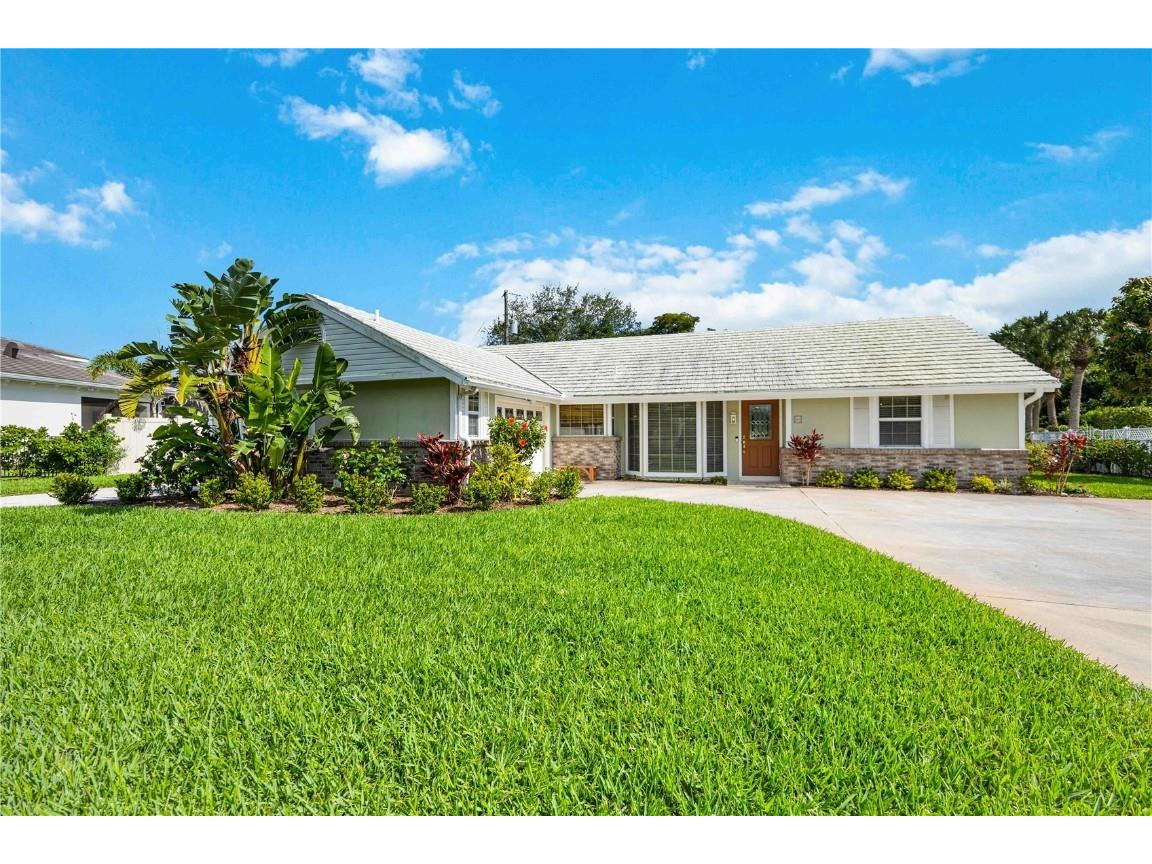 201 Bayside Drive Venice FL 34285 N6132006 image1
