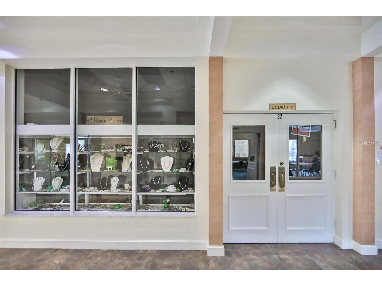 201 Bedford Trail #F128 Sun City Center FL 33573 TB8461295 image25