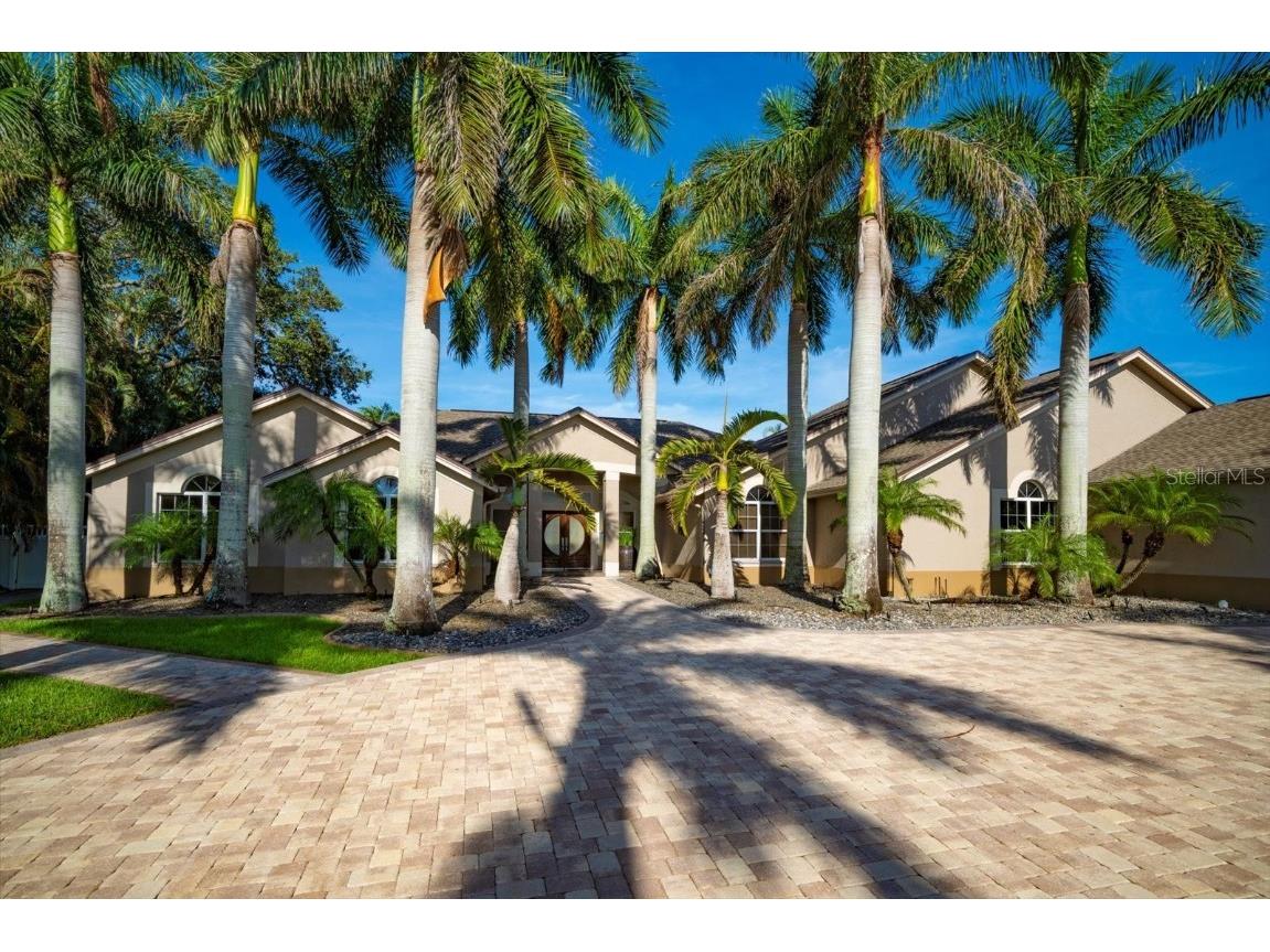 201 Bluff View Drive Belleair Bluffs FL 33770 U8207053 image1