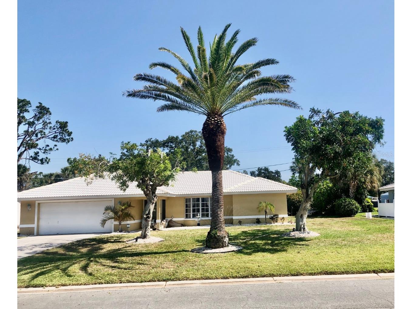 201 Chardin Drive Nokomis FL 34275 O6346473 image1