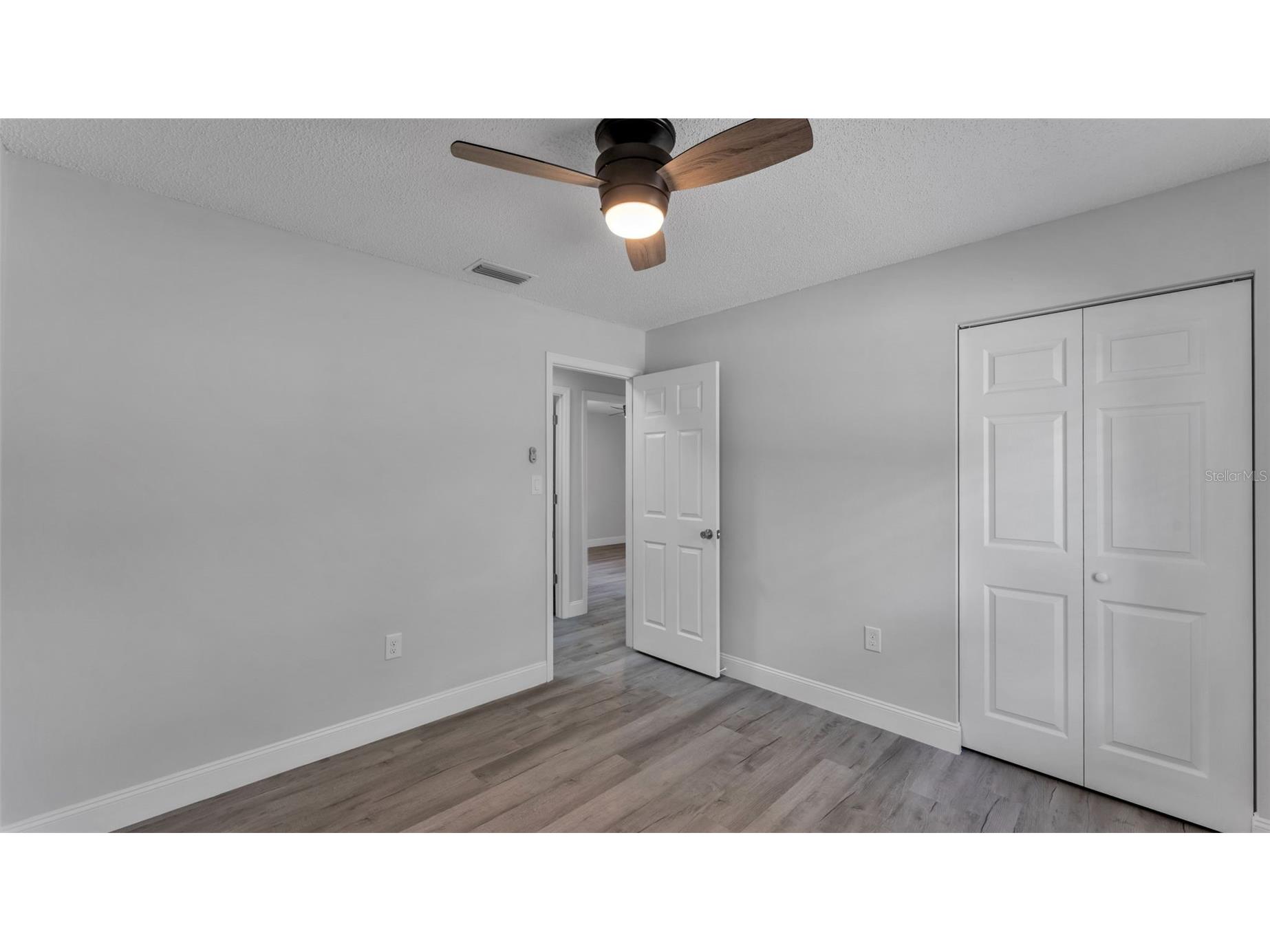 201 E Pine Street Davenport FL 33837 P4938637 image14