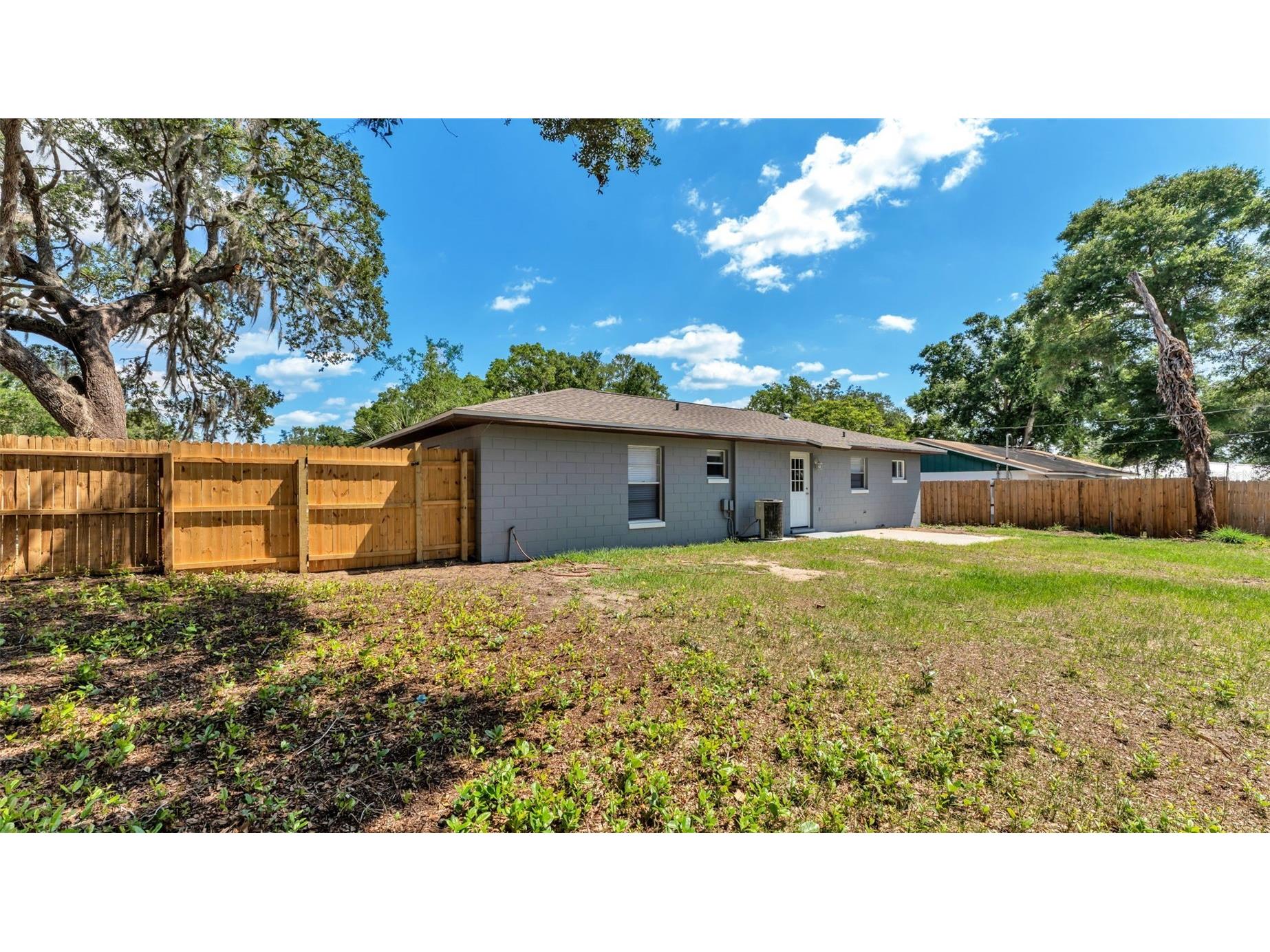 201 E Pine Street Davenport FL 33837 P4938637 image31