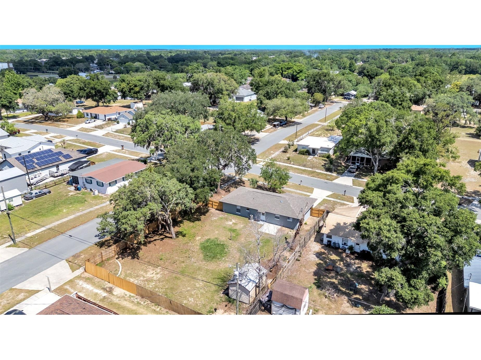 201 E Pine Street Davenport FL 33837 P4938637 image33