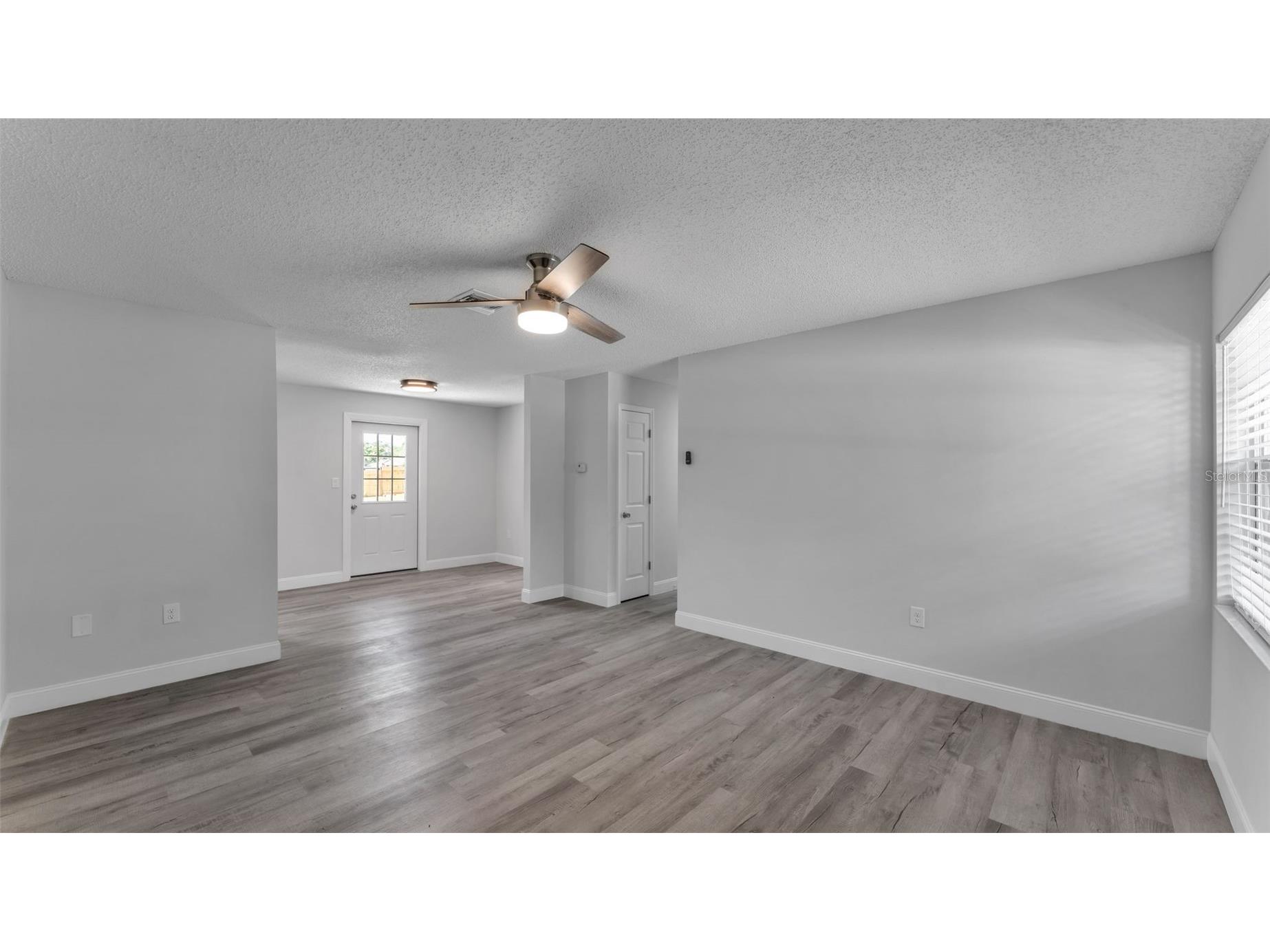 201 E Pine Street Davenport FL 33837 P4938637 image7