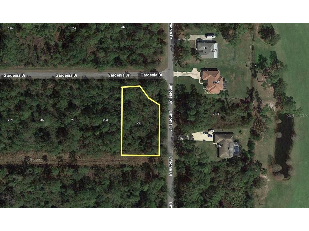 201 Gardenia Drive Indian Lake Estates FL 33855 - WALK-IN-WATER T3459594 image1