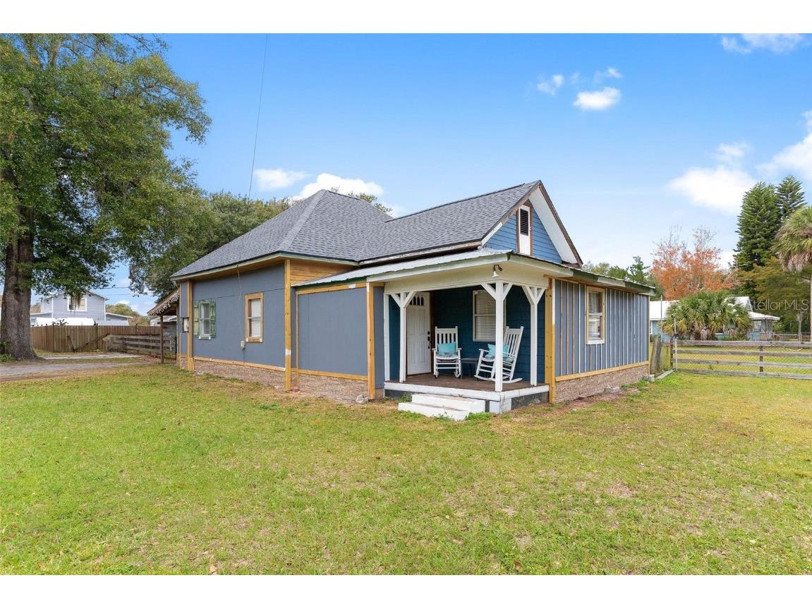 201 Grandview Avenue Umatilla FL 32784 G5077100 image1