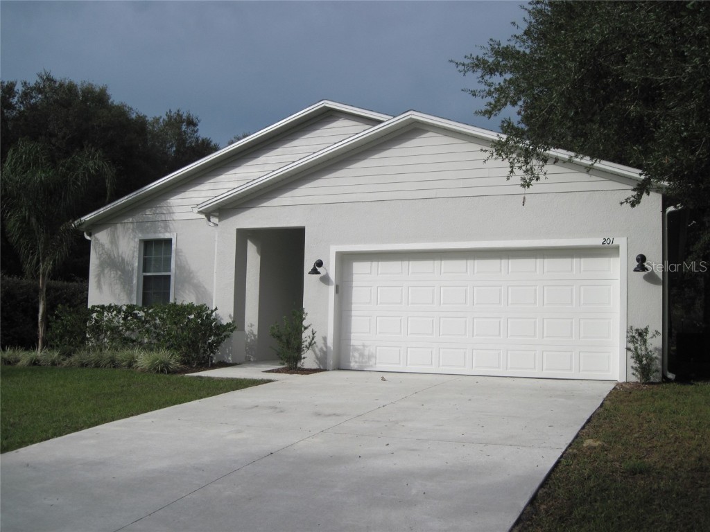 201 Hanging Moss Lane Lady Lake FL 32159 D6133635 image1