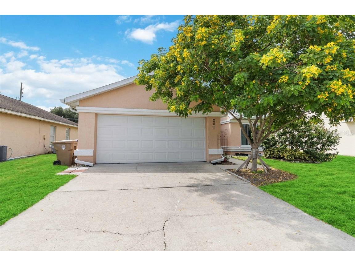 201 Hidden Springs Circle Kissimmee FL 34743 S5112295 image1