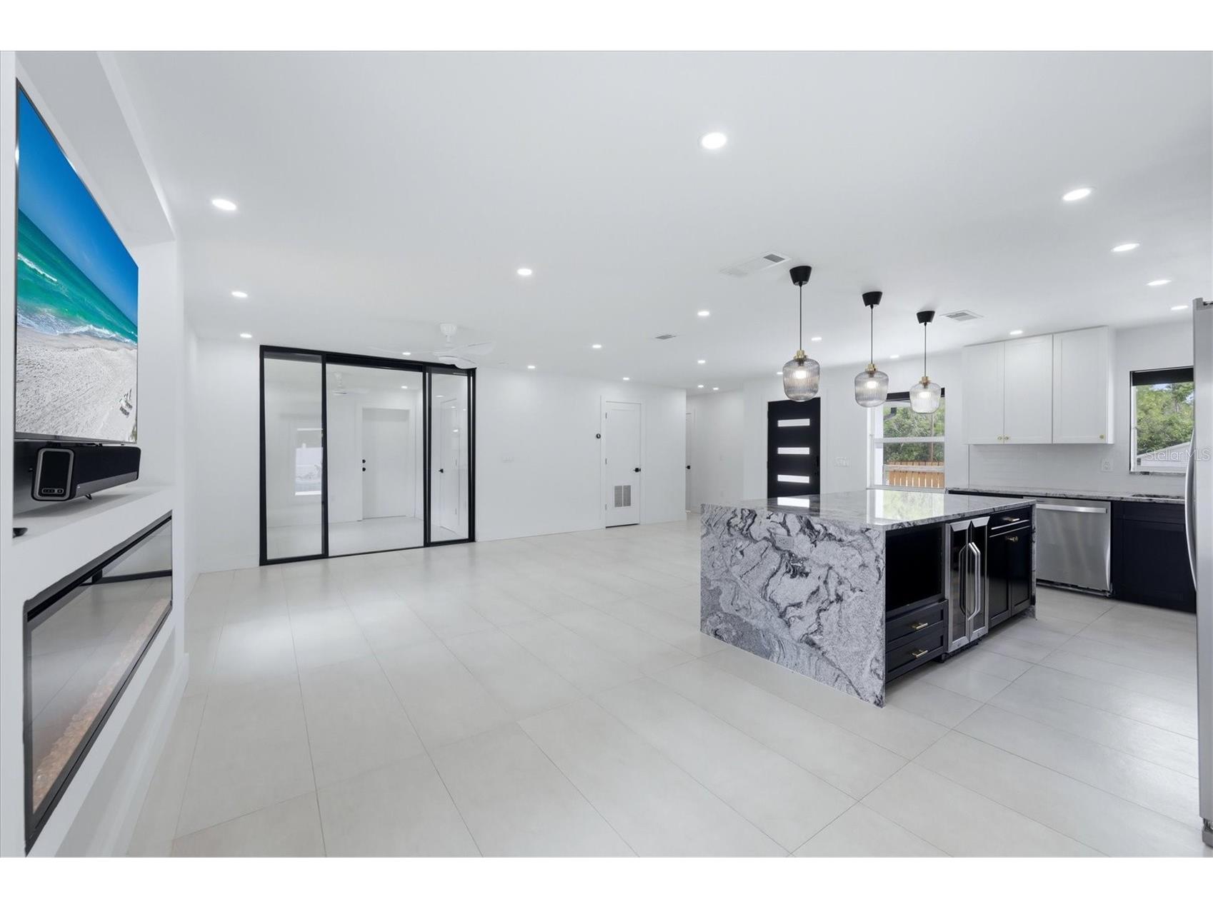 201 Honore Avenue Sarasota FL 34232 A4694437 image10
