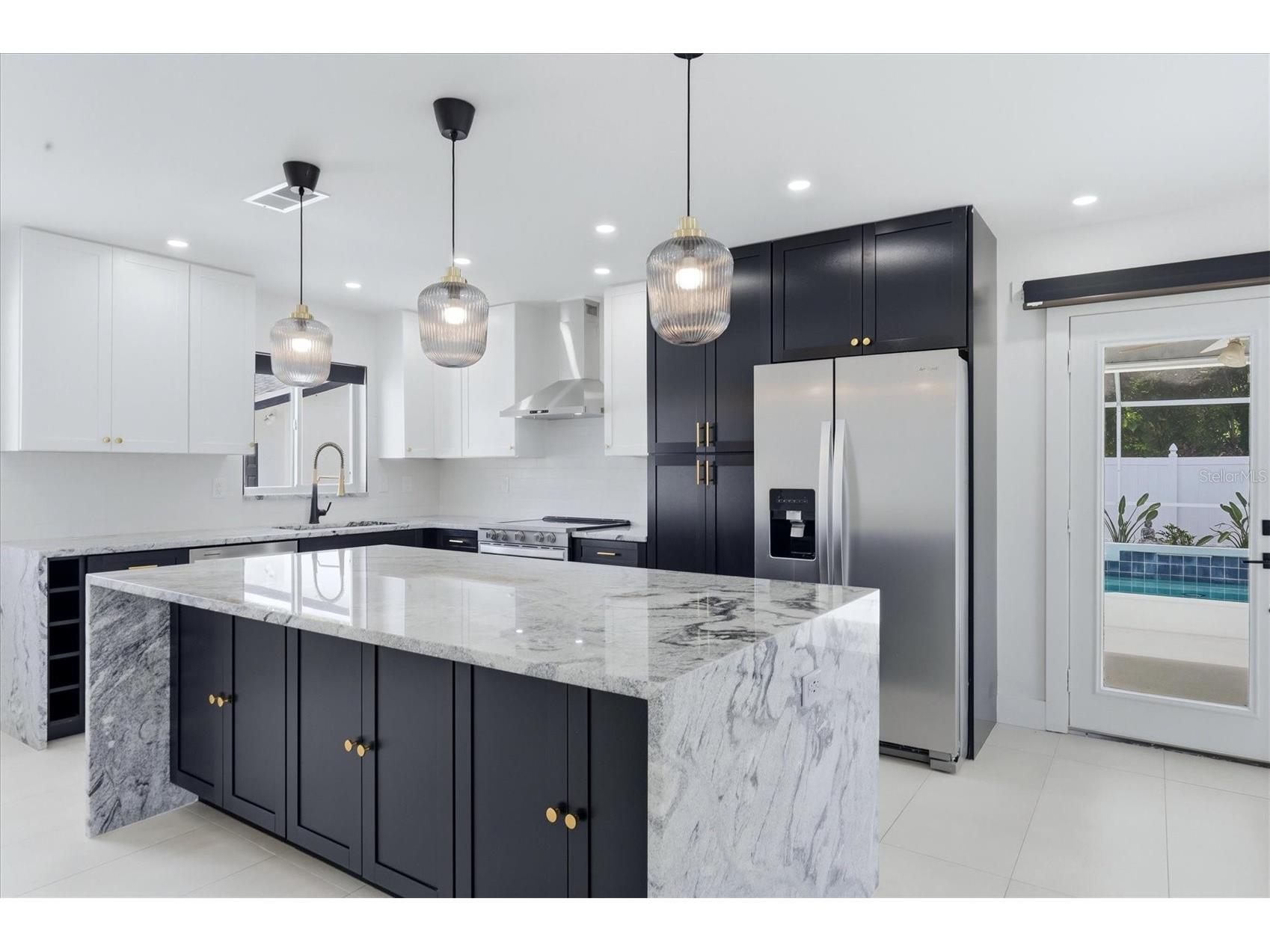 201 Honore Avenue Sarasota FL 34232 A4694437 image15
