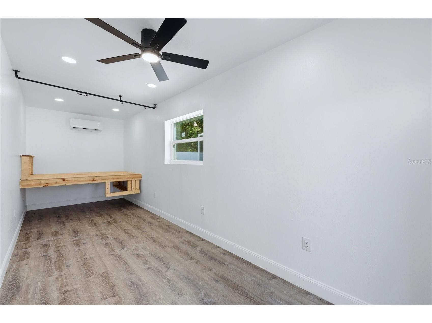 201 Honore Avenue Sarasota FL 34232 A4694437 image27