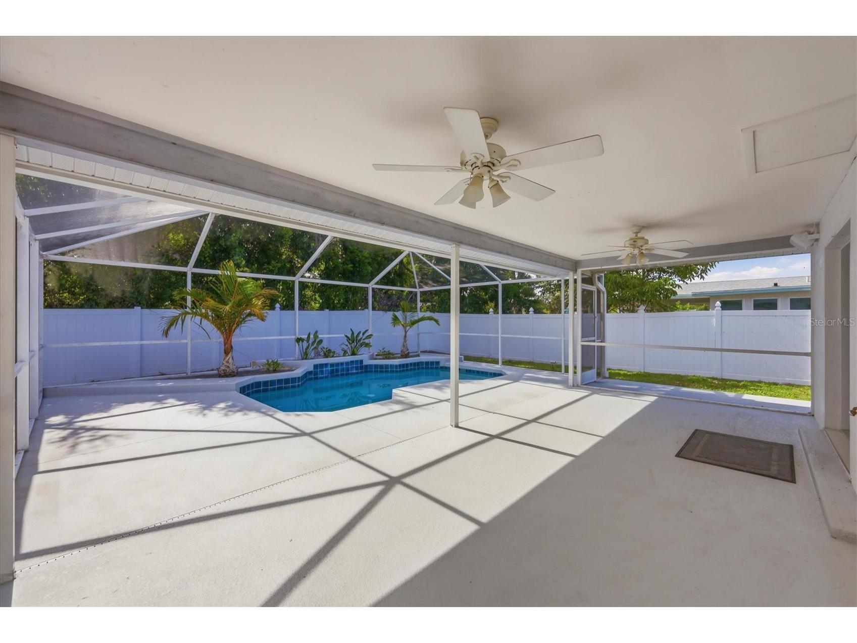 201 Honore Avenue Sarasota FL 34232 A4694437 image30