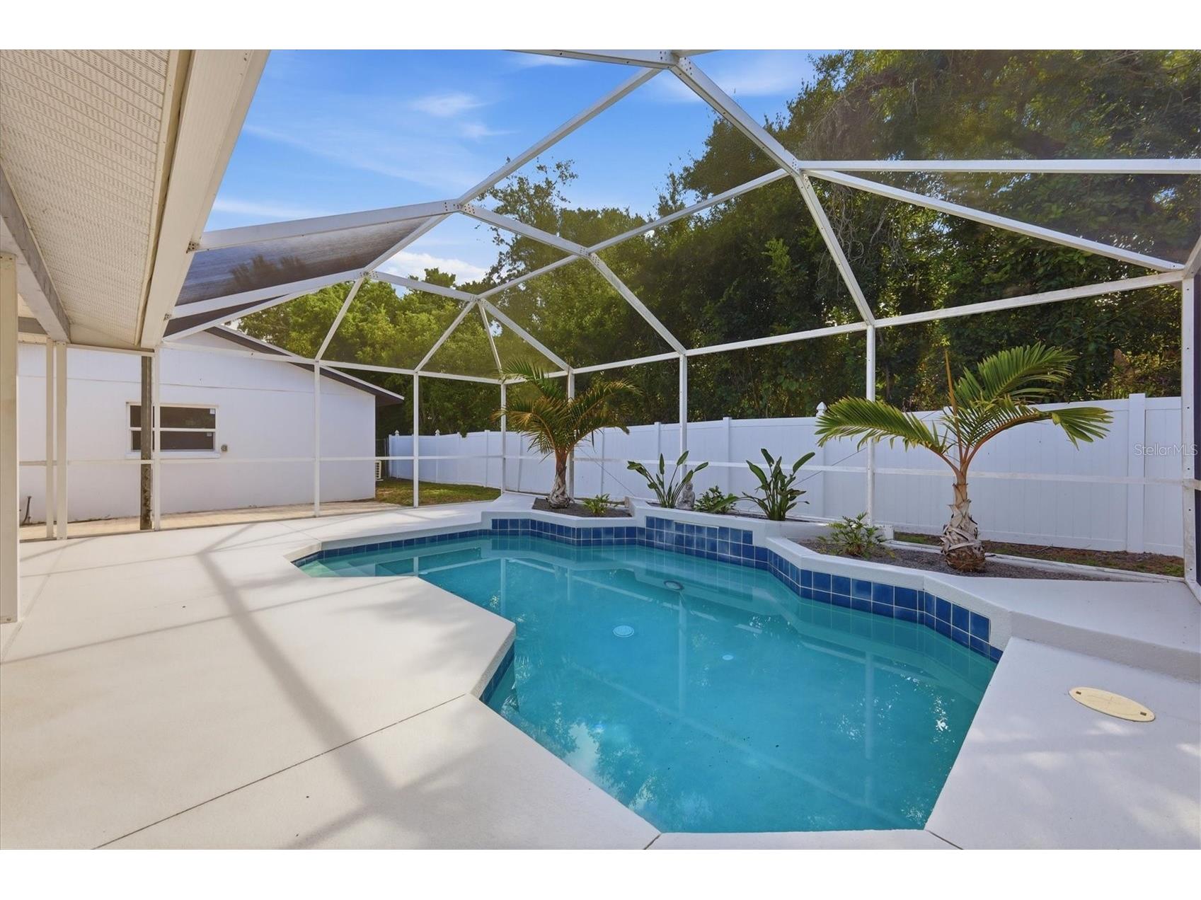 201 Honore Avenue Sarasota FL 34232 A4694437 image33